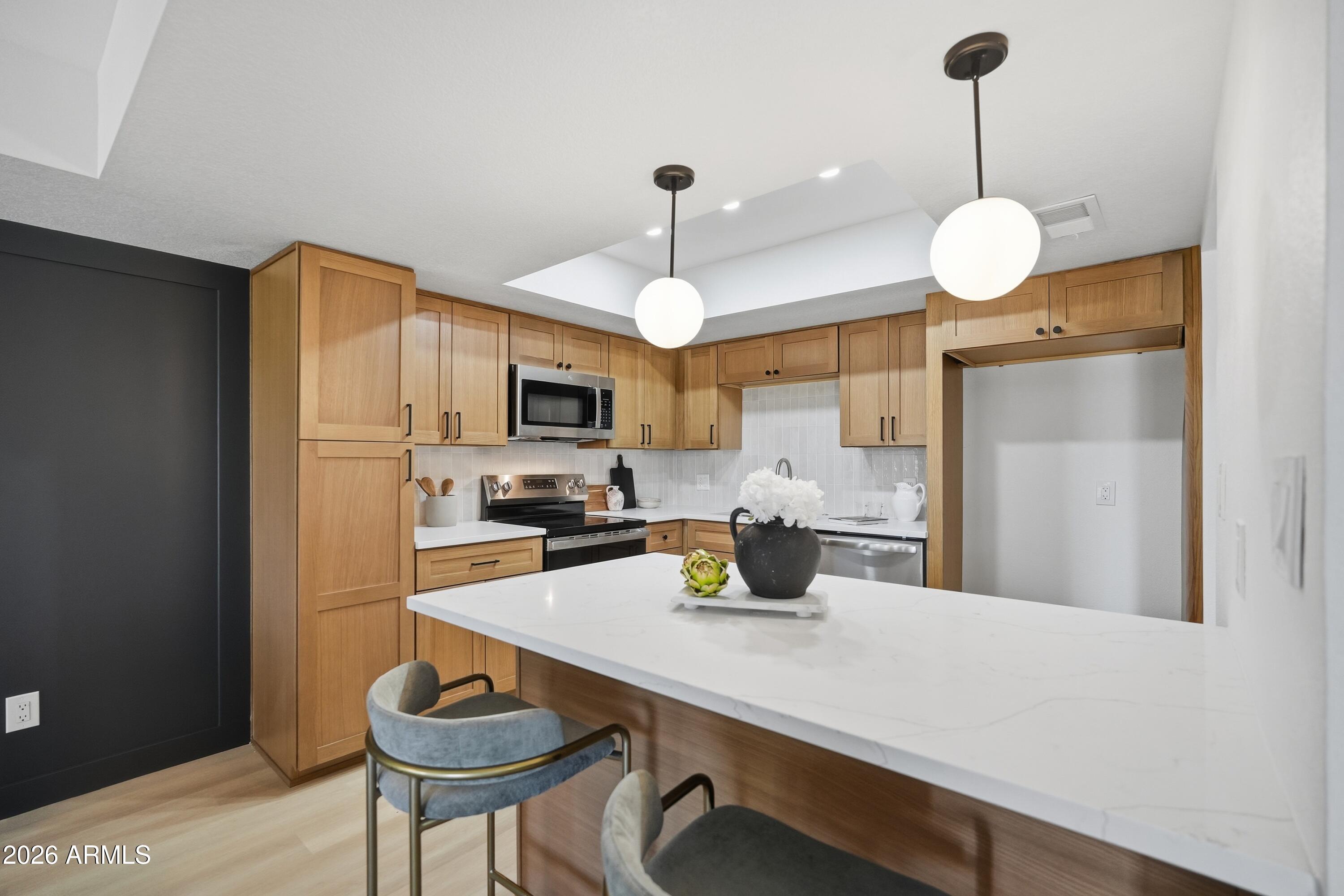 8330 N 21ST Drive J203