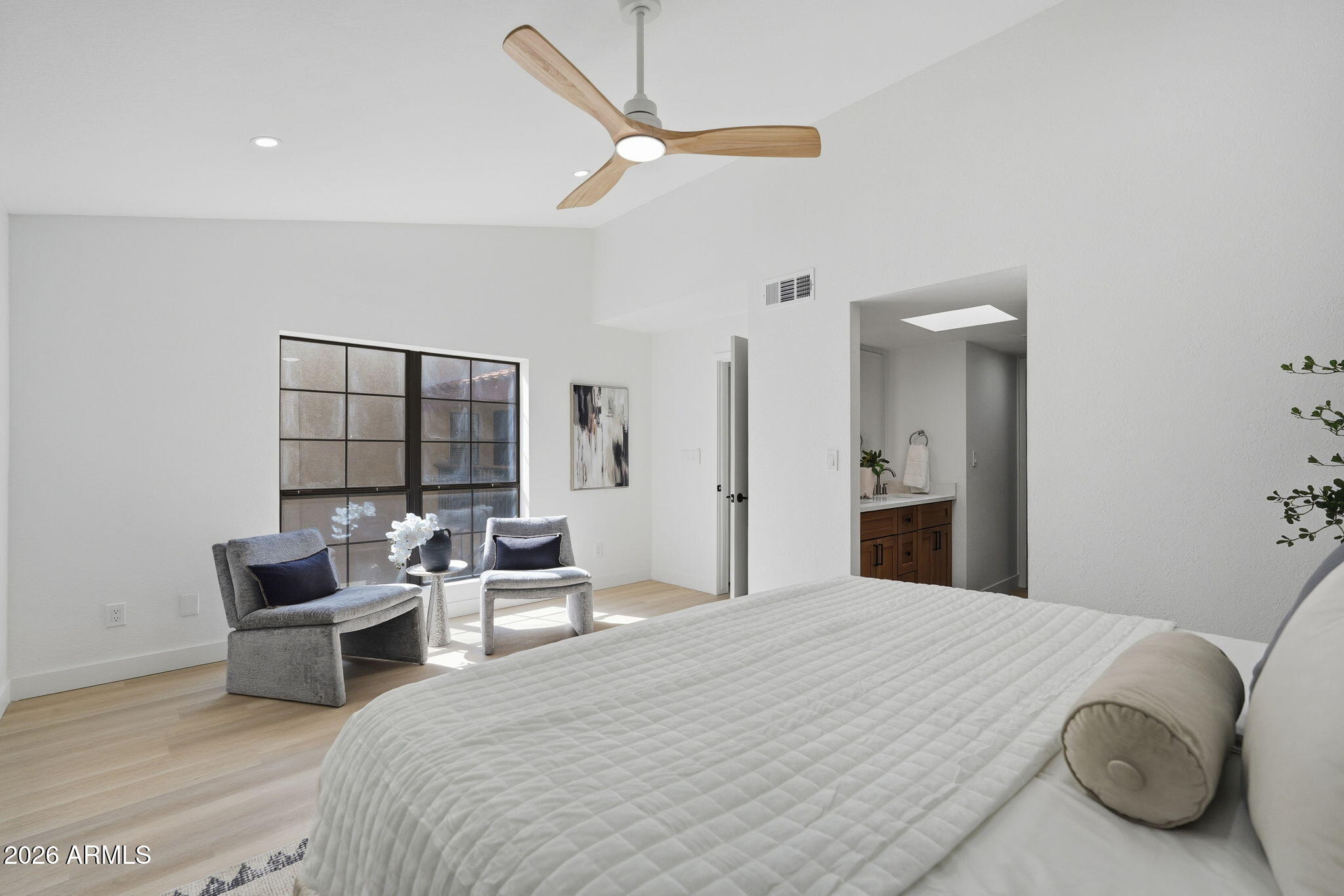 8330 N 21ST Drive J203