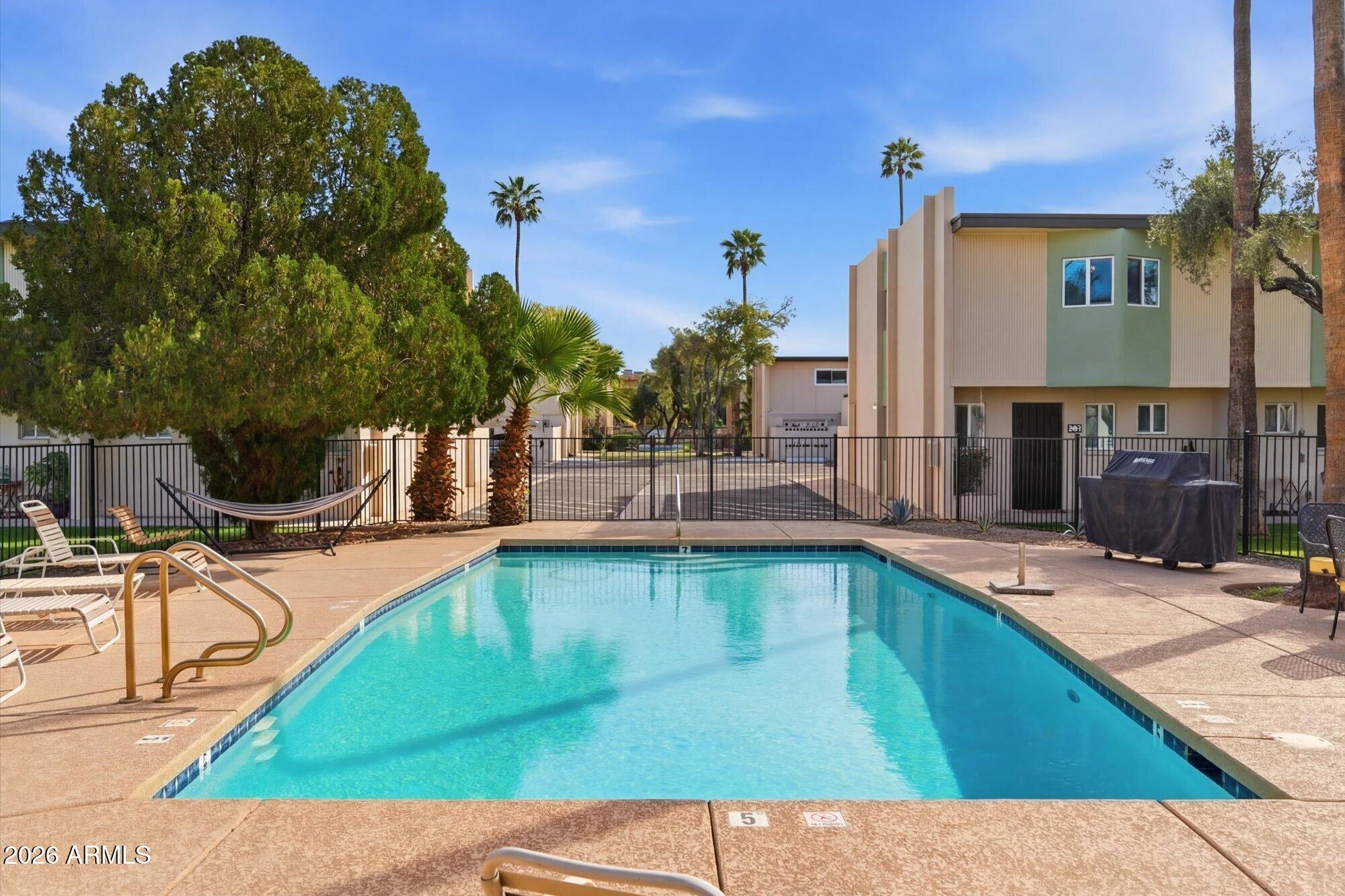 6040 N 15TH Street 26