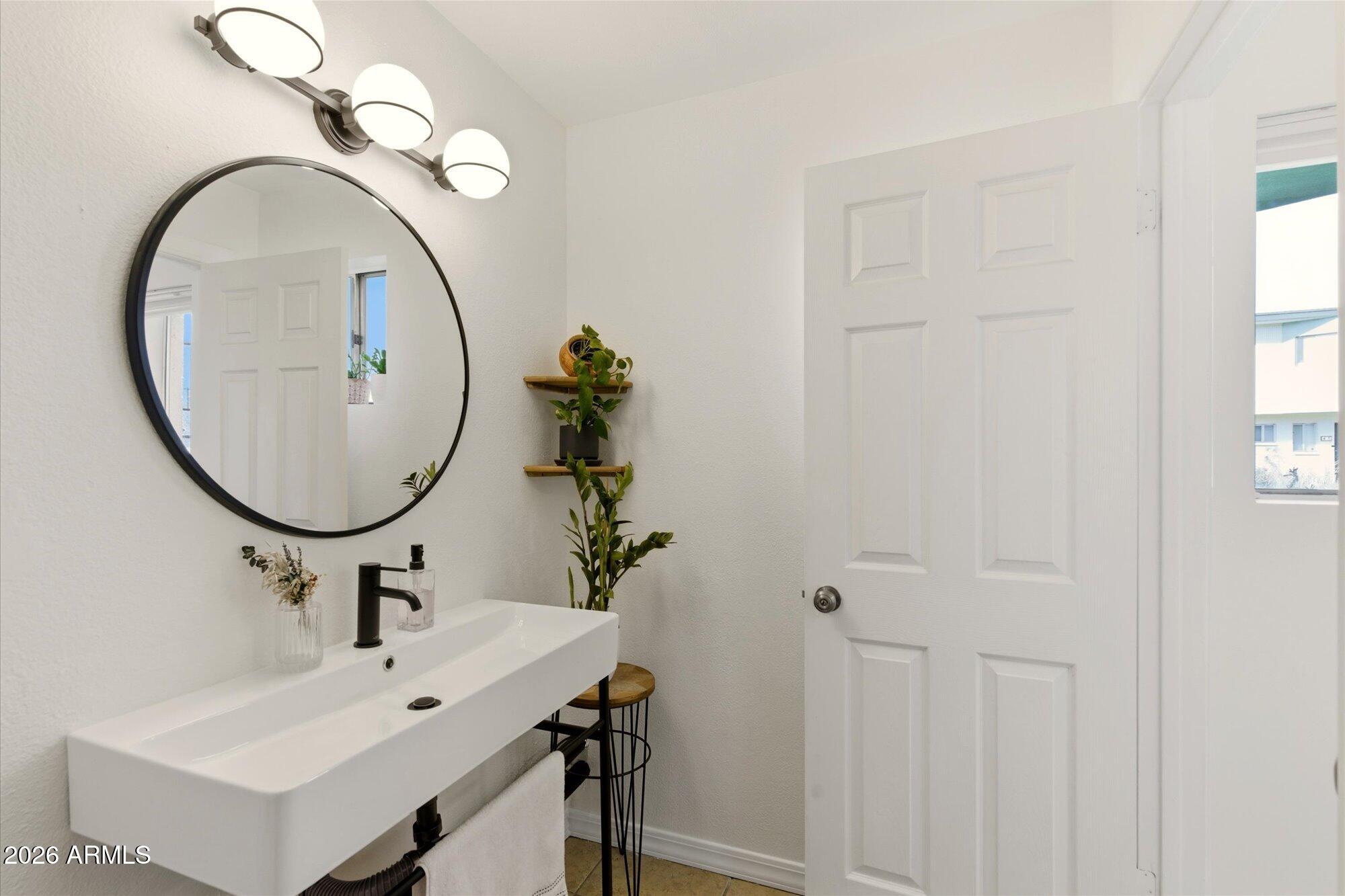 6040 N 15TH Street 26