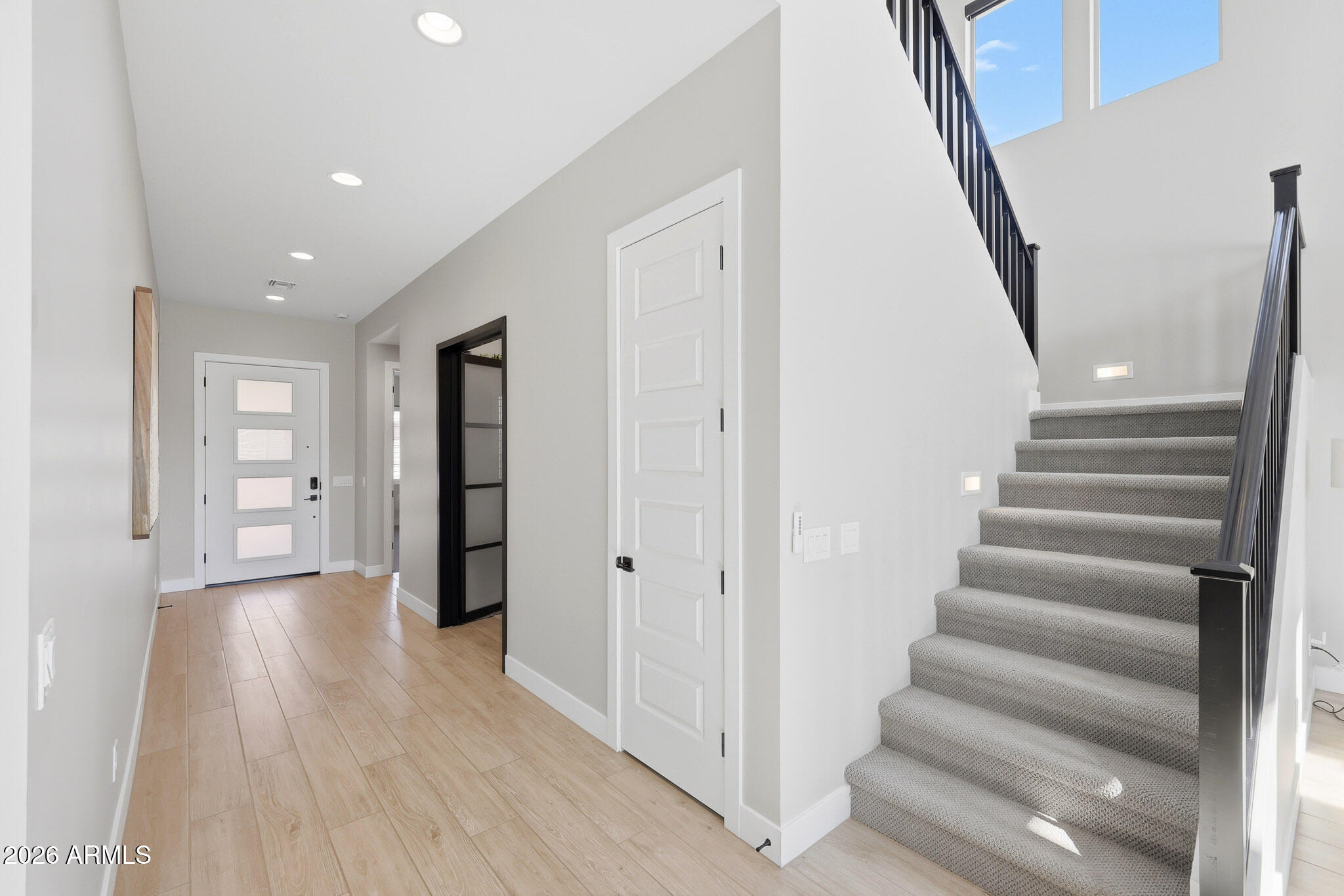 2209 E FALLEN LEAF Lane