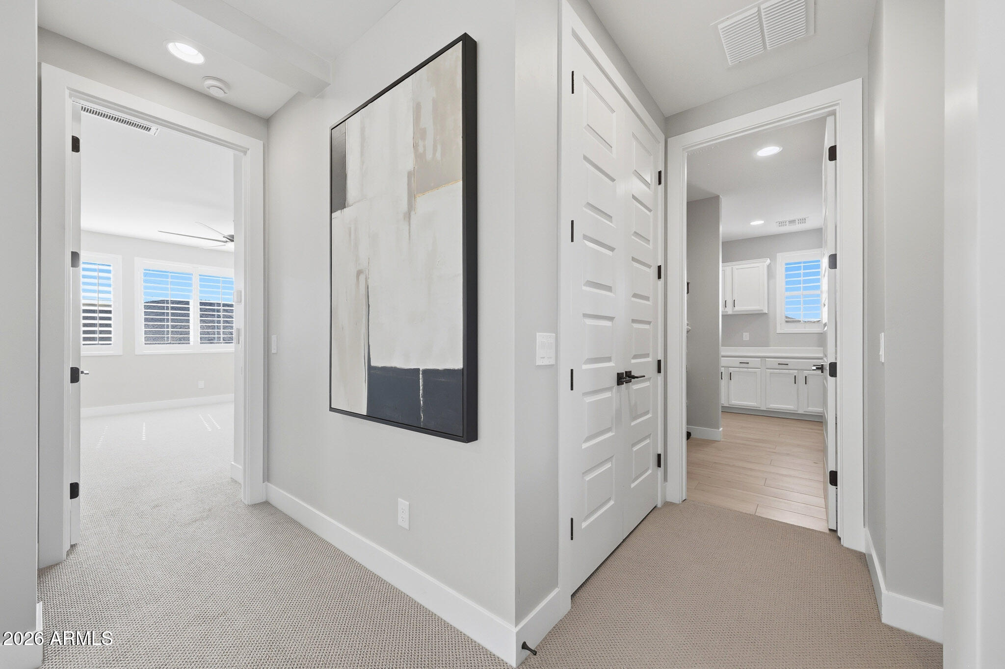 2209 E FALLEN LEAF Lane