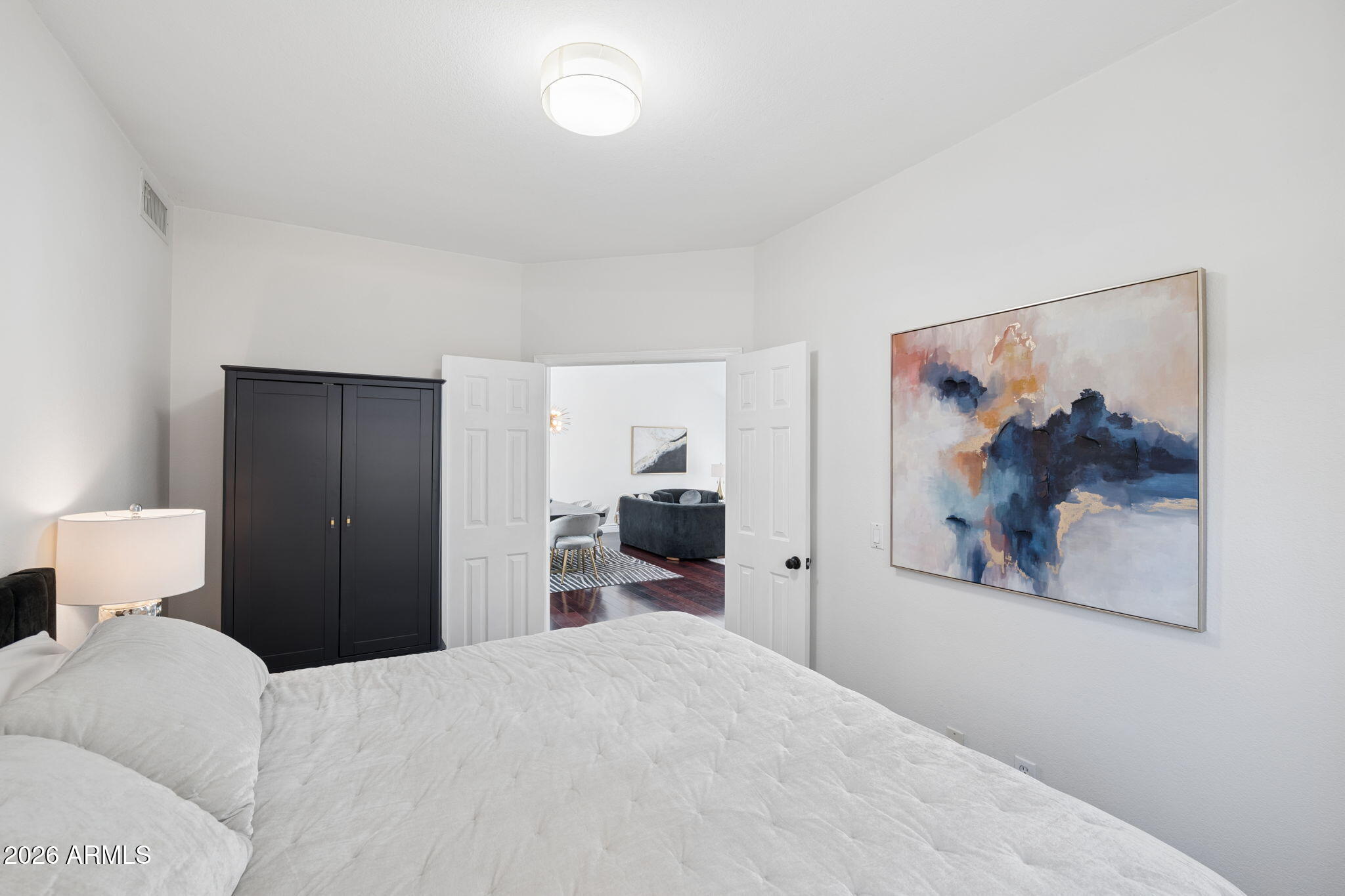 7925 E PEPPER TREE Lane