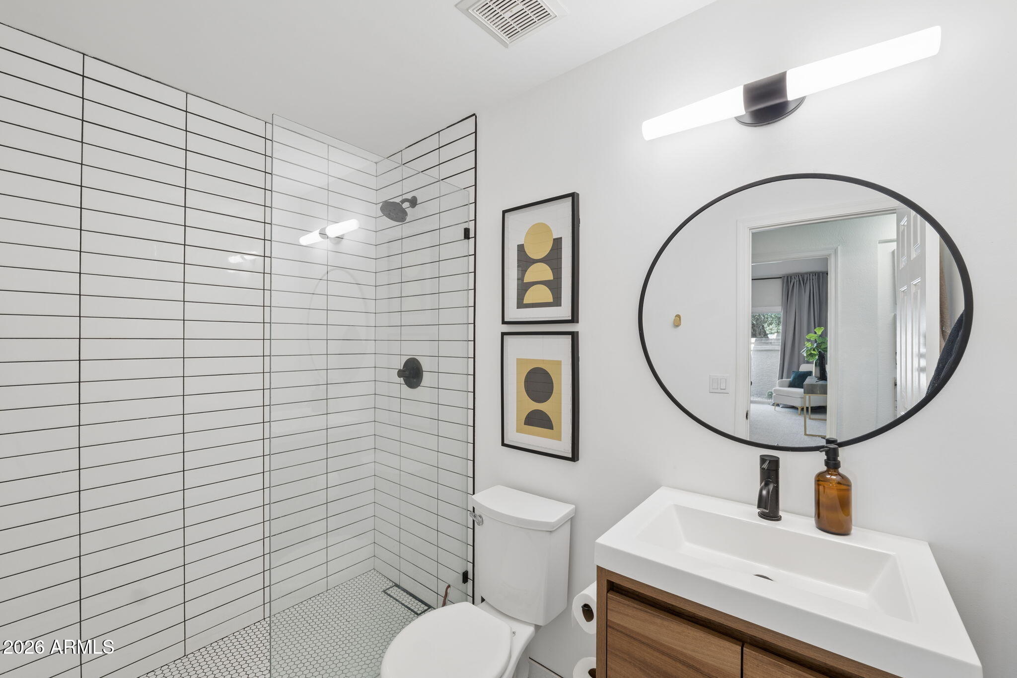 7925 E PEPPER TREE Lane