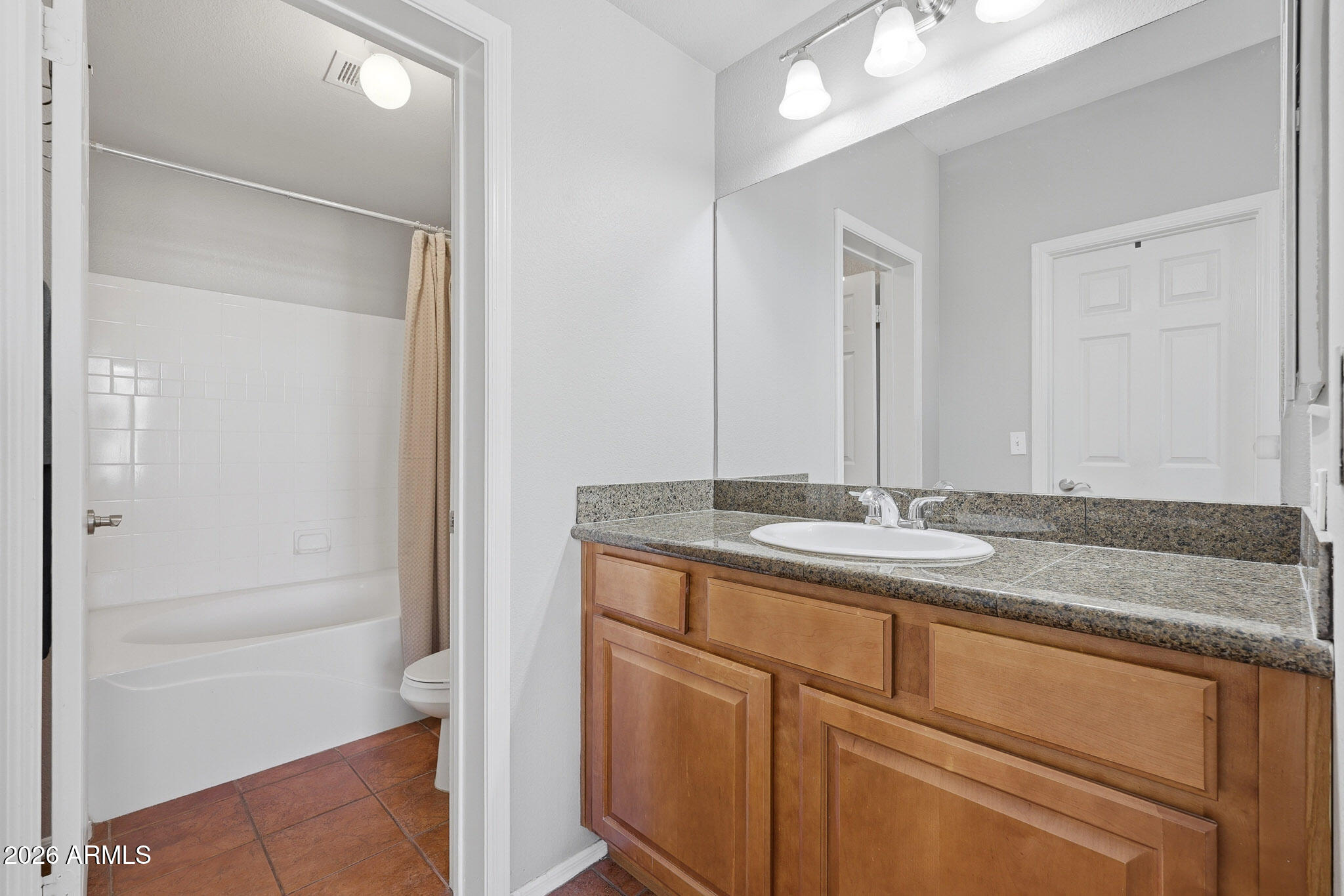 5335 E SHEA Boulevard 2040