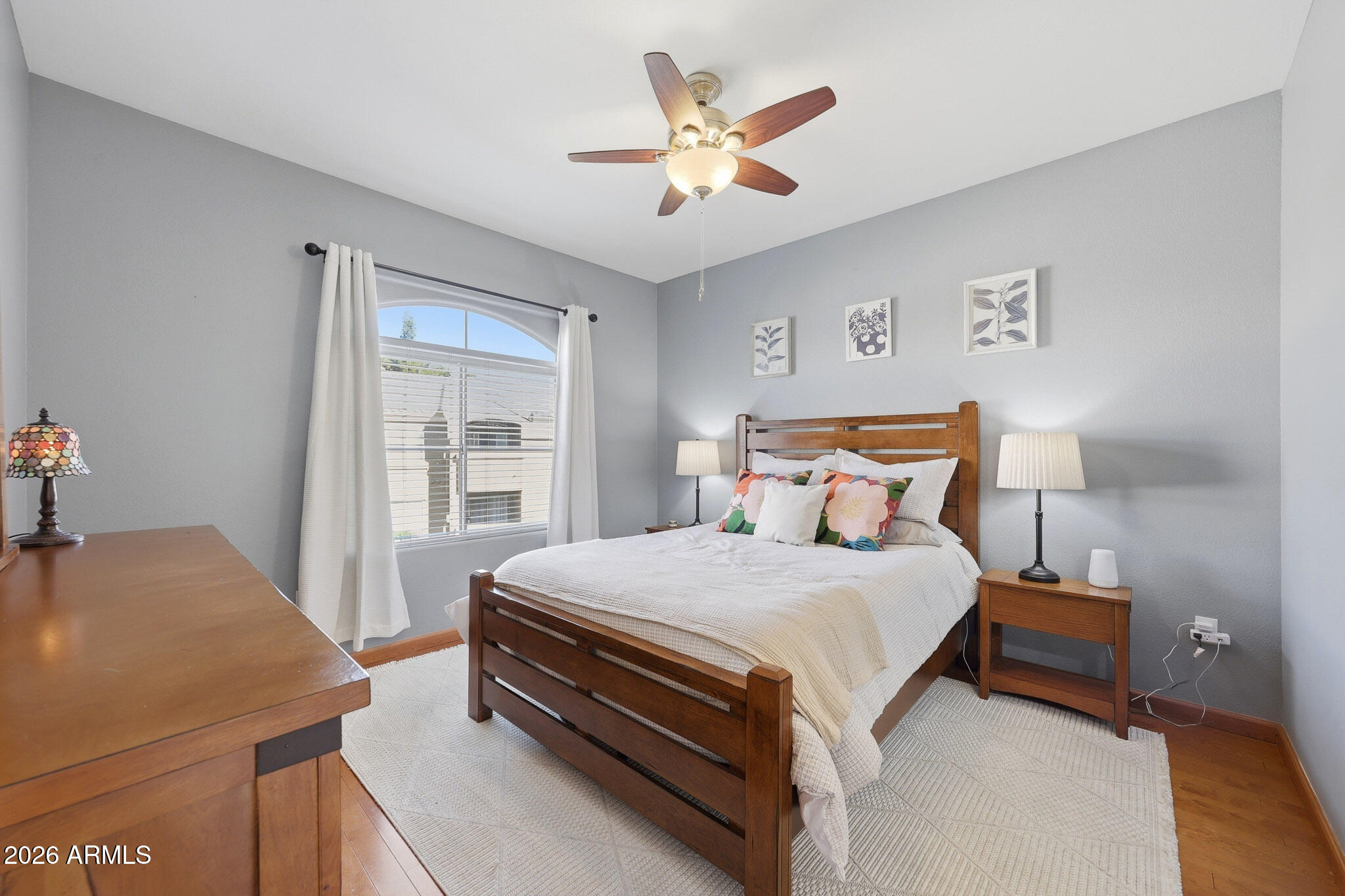 5335 E SHEA Boulevard 2040