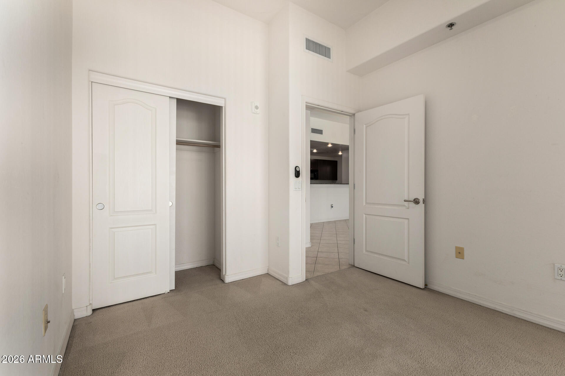 2302 N CENTRAL Avenue 404