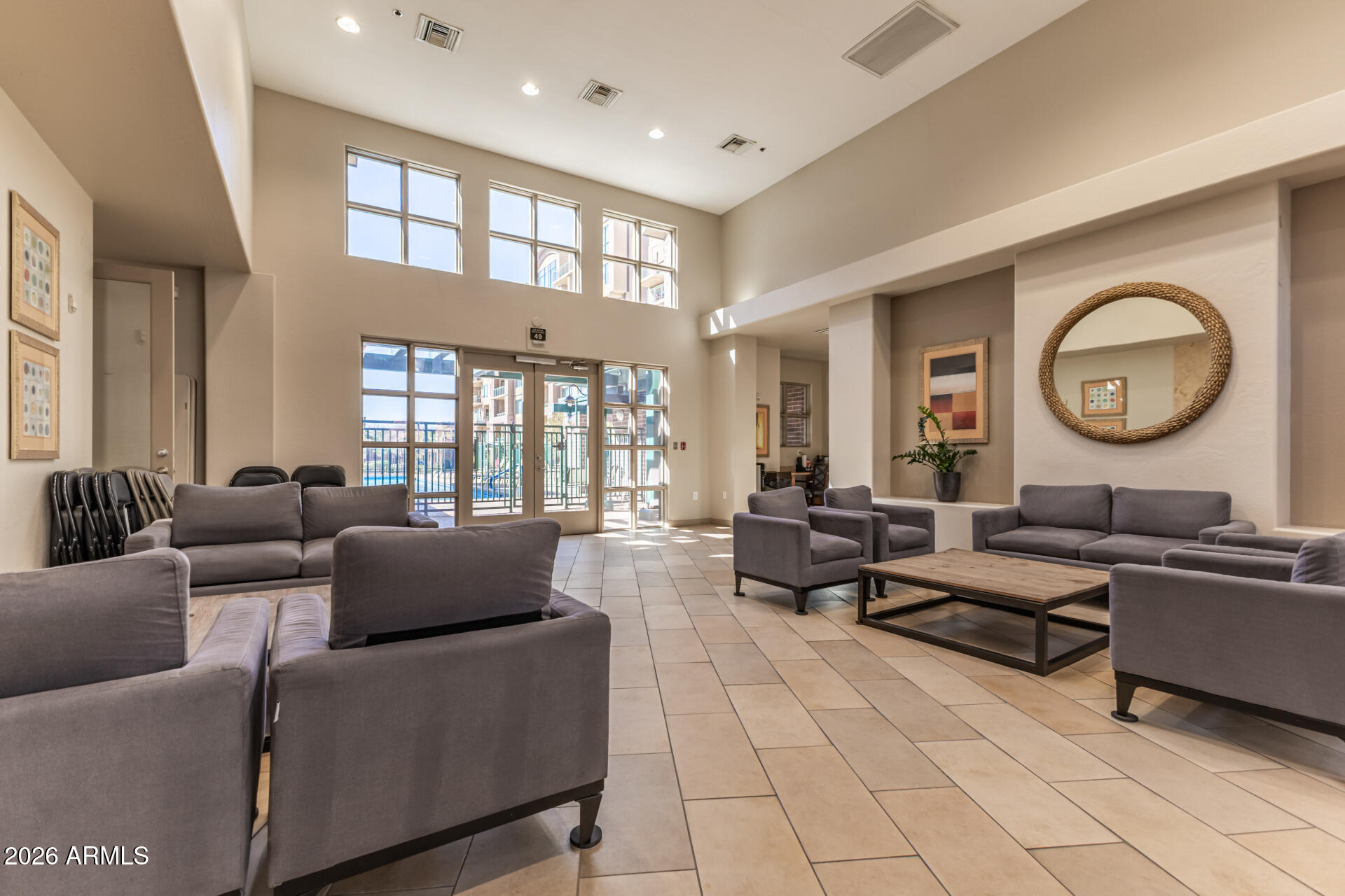 2302 N CENTRAL Avenue 404