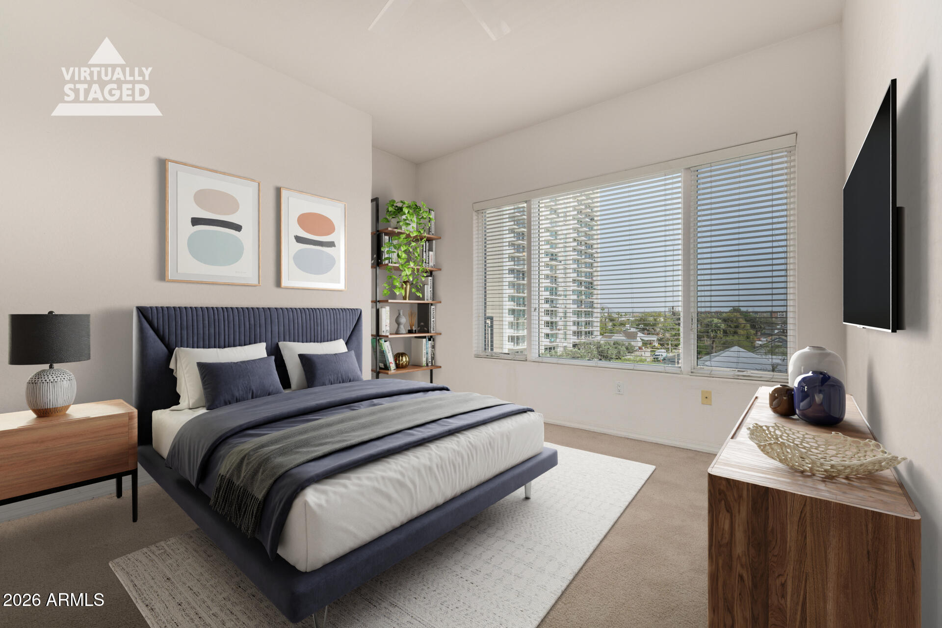 2302 N CENTRAL Avenue 404