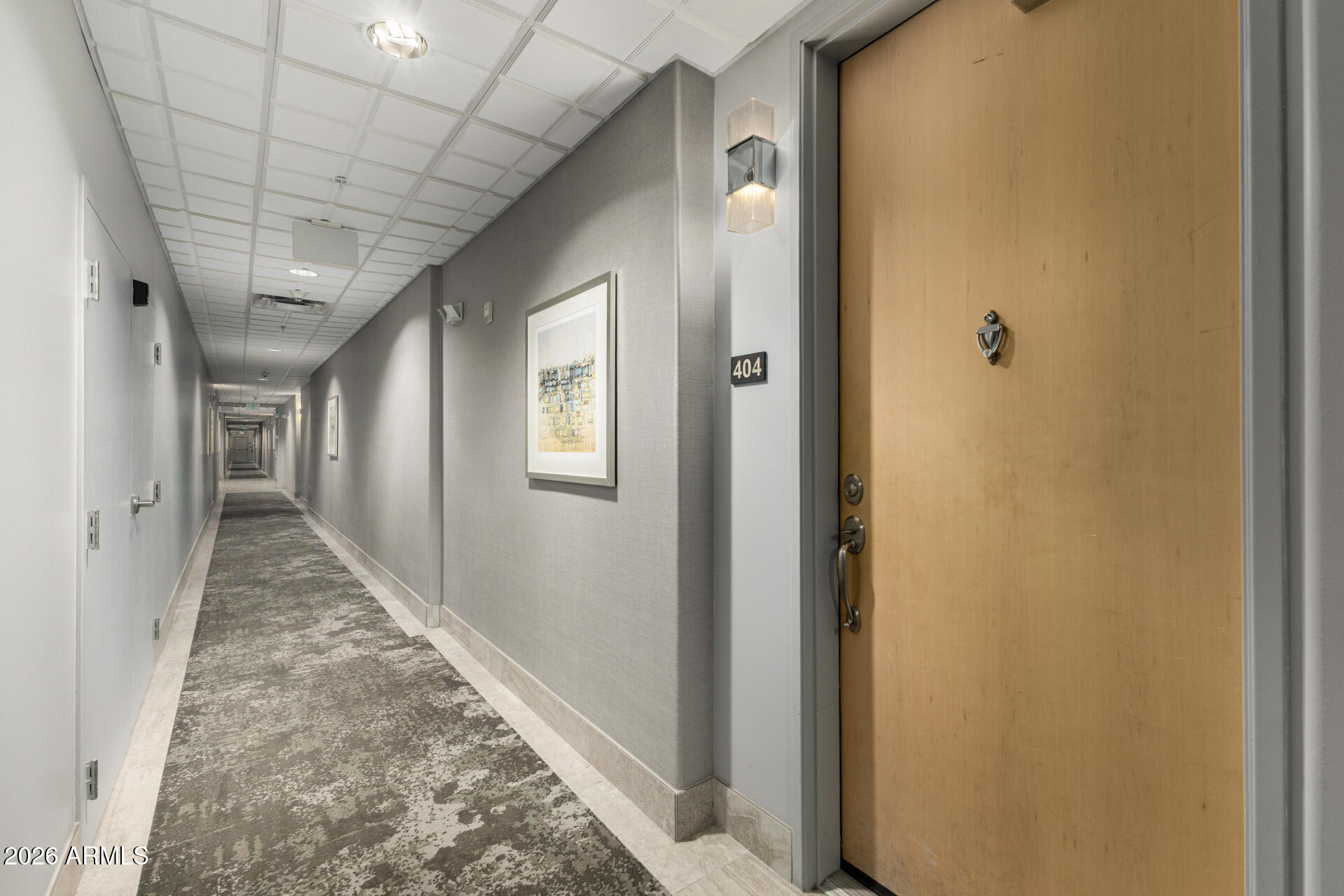 2302 N CENTRAL Avenue 404