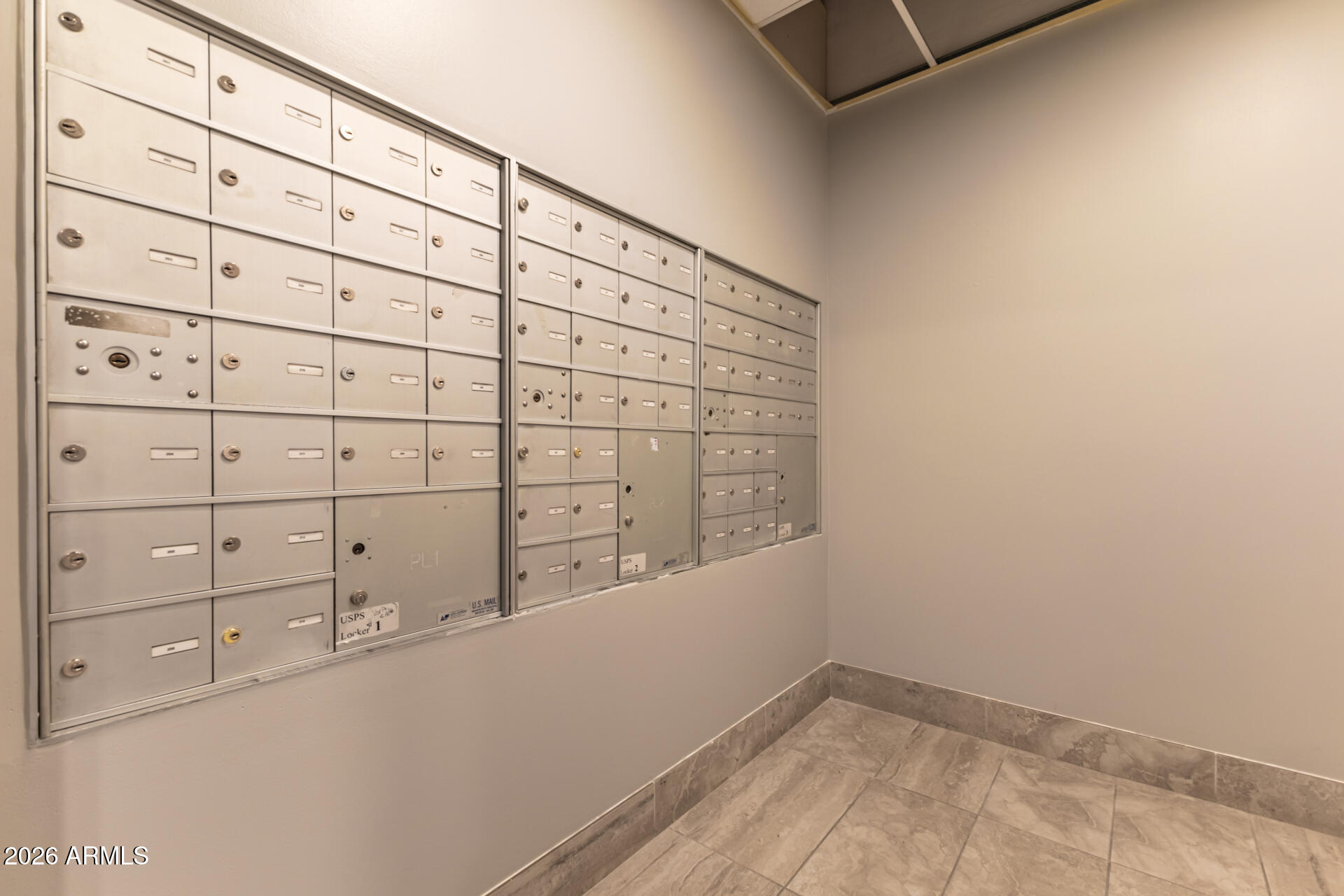 2302 N CENTRAL Avenue 404