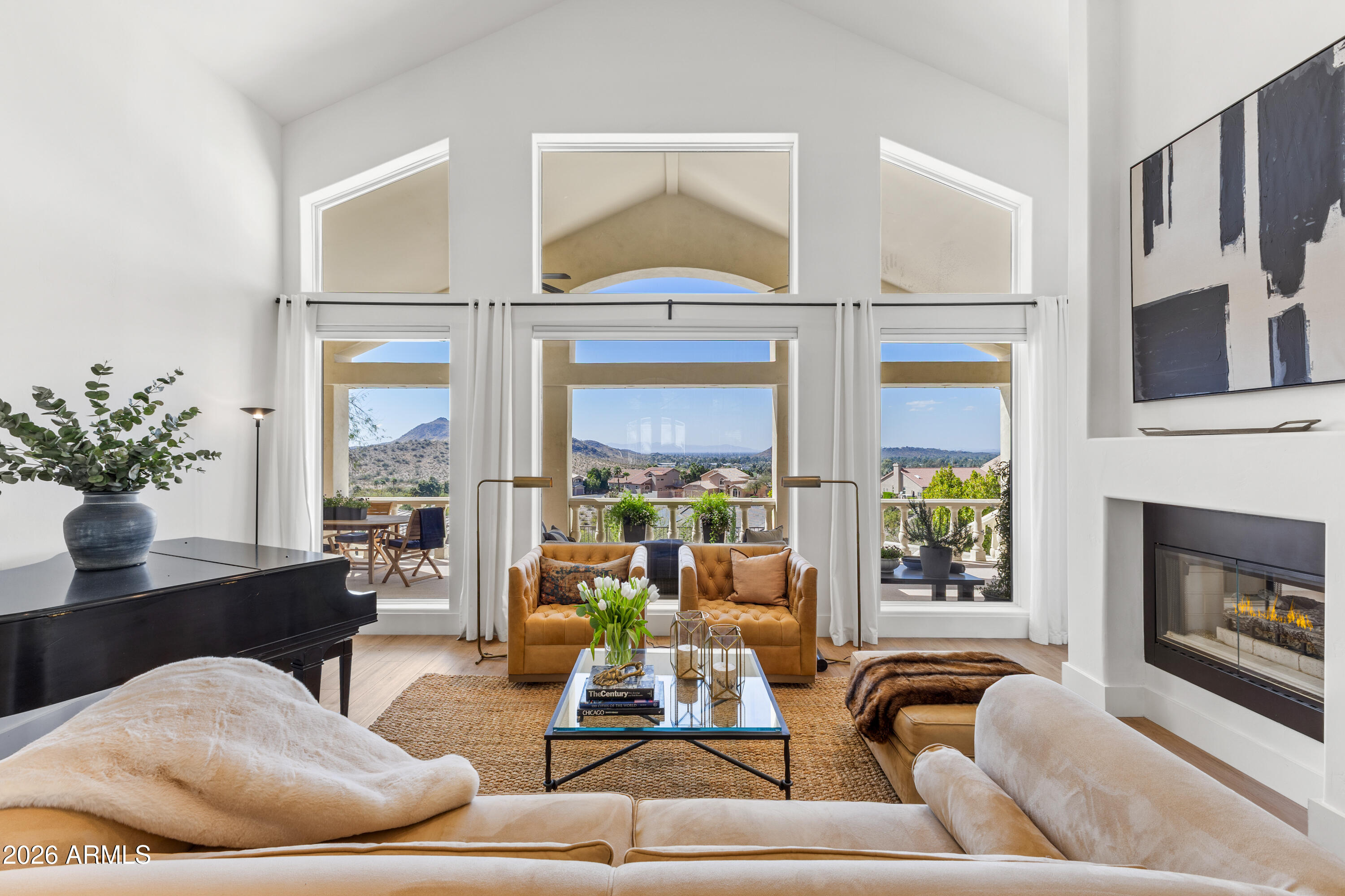 1455 E VICTOR HUGO Avenue