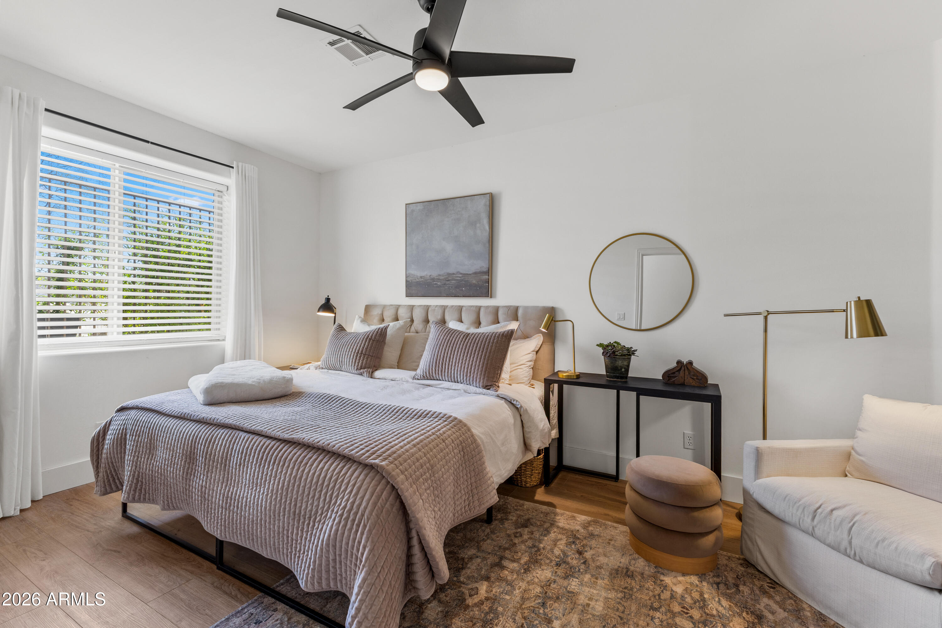 1455 E VICTOR HUGO Avenue