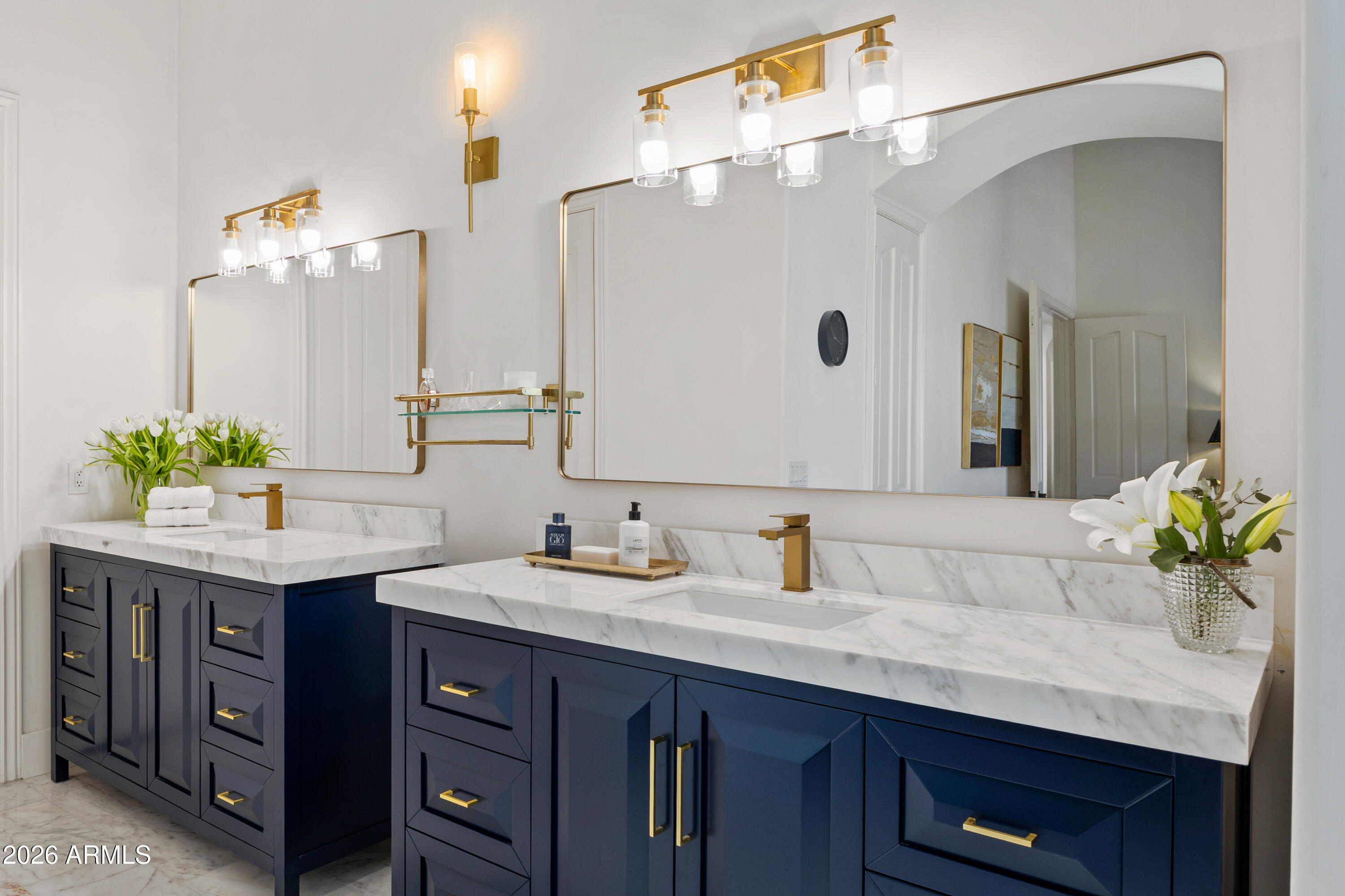 1455 E VICTOR HUGO Avenue