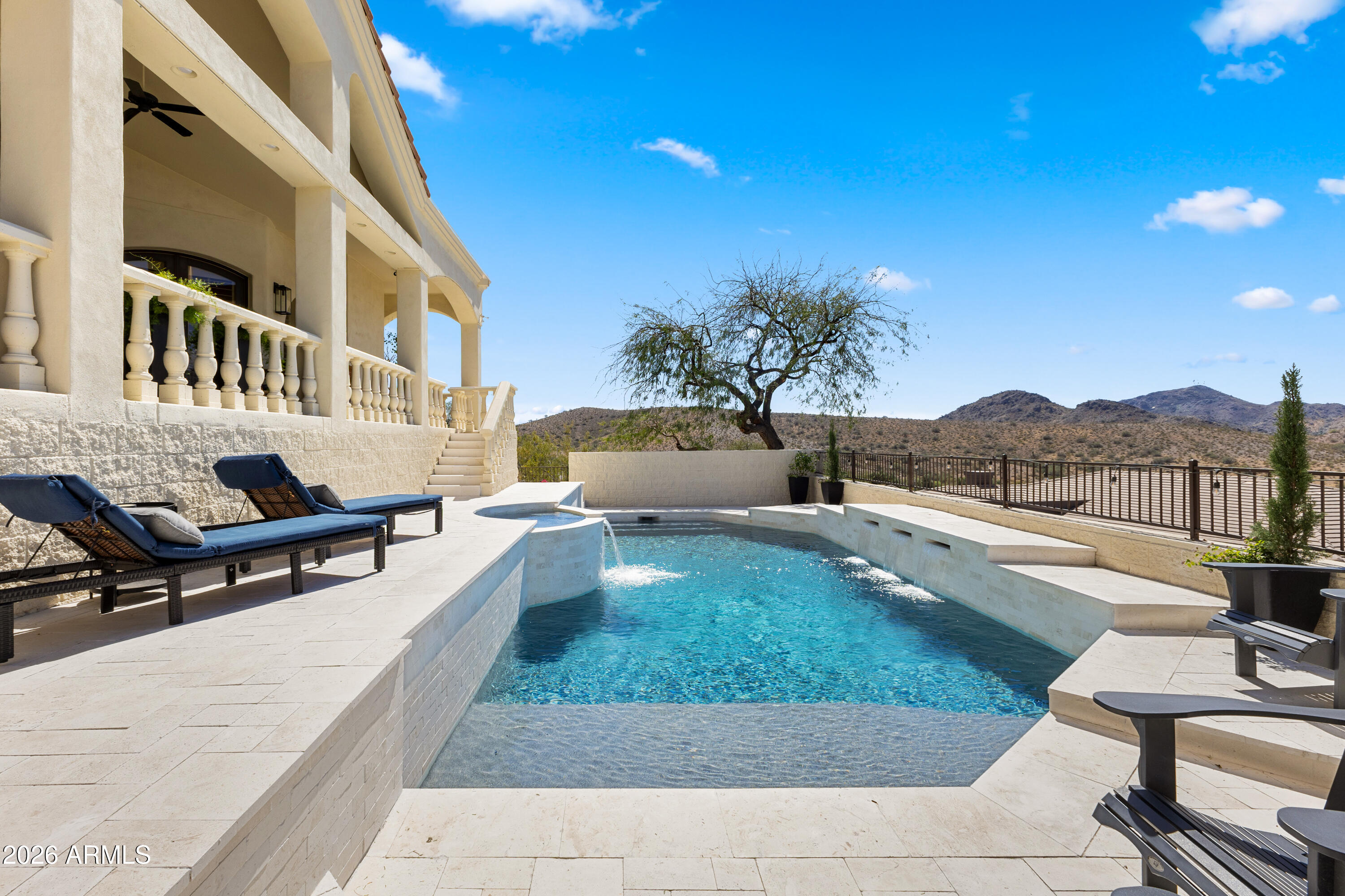 1455 E VICTOR HUGO Avenue