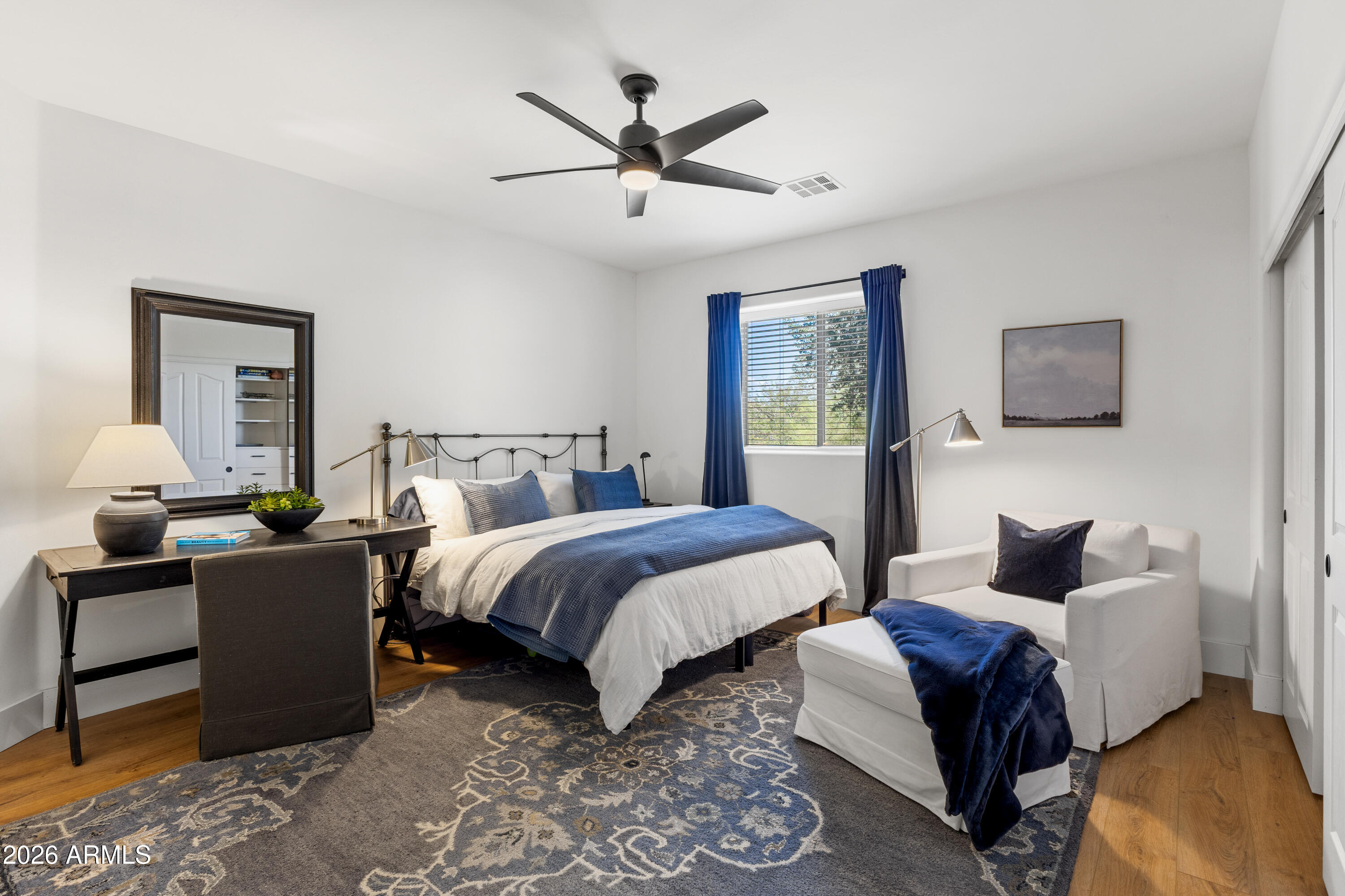 1455 E VICTOR HUGO Avenue