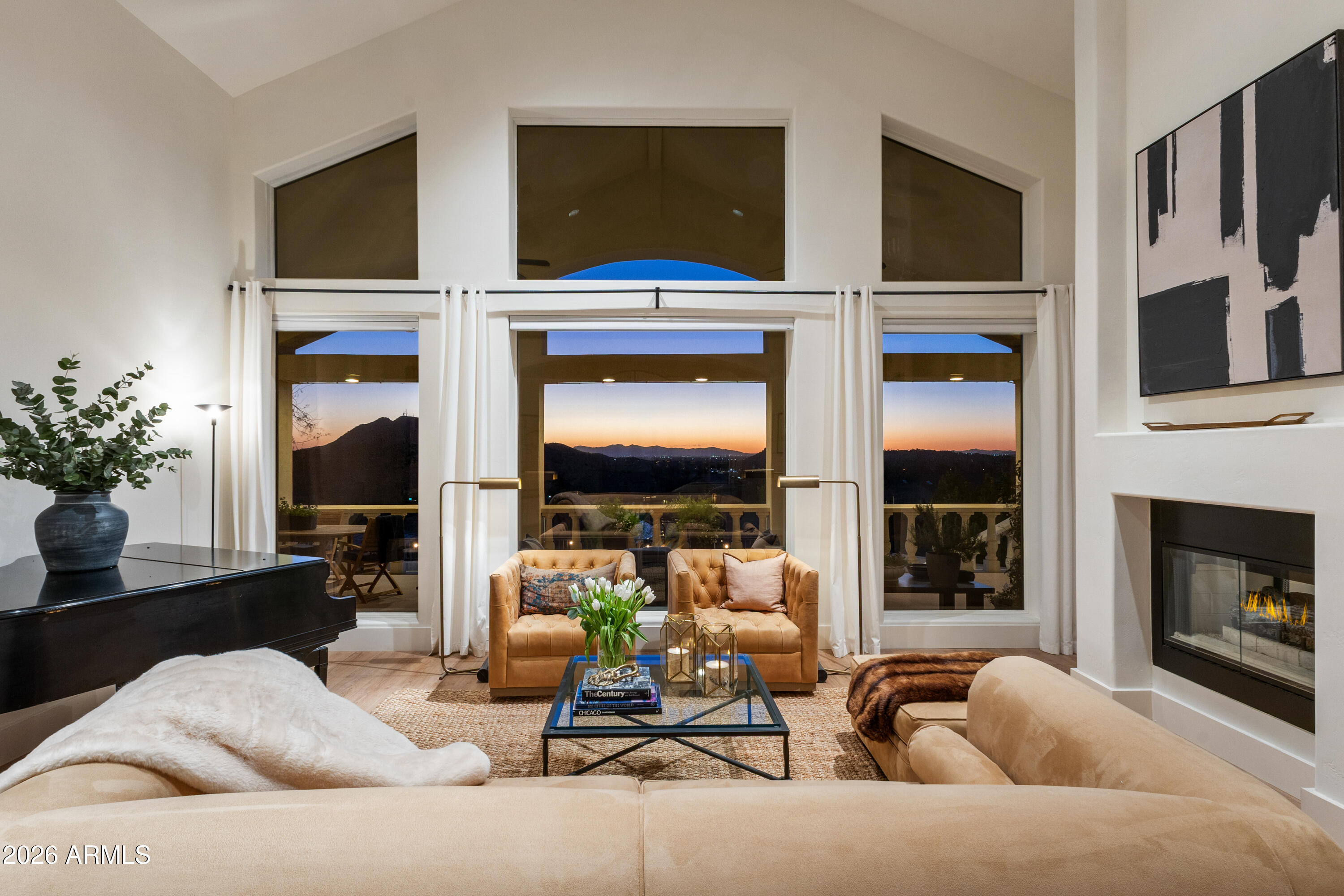 1455 E VICTOR HUGO Avenue