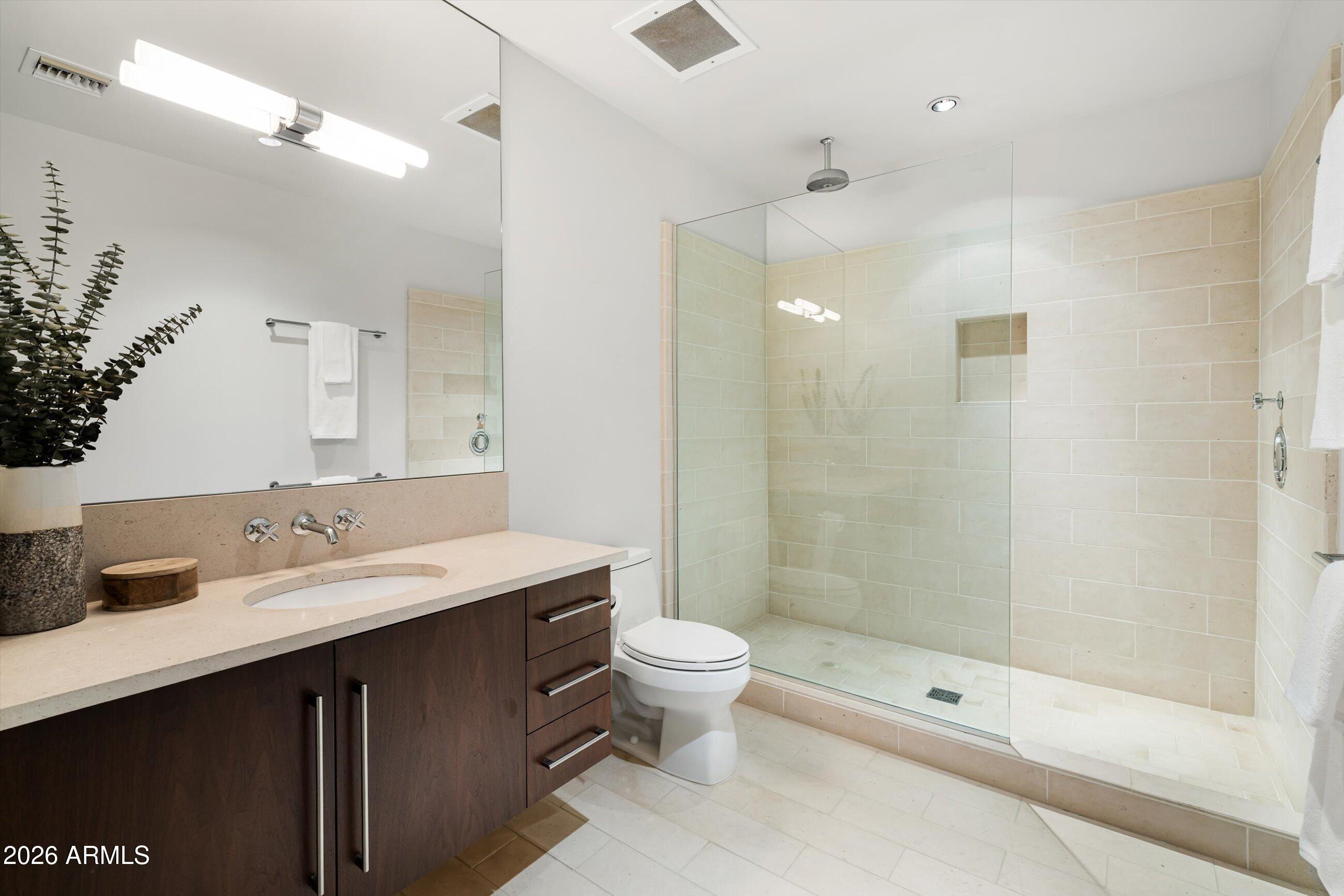 4745 N SCOTTSDALE Road Unit: 1011