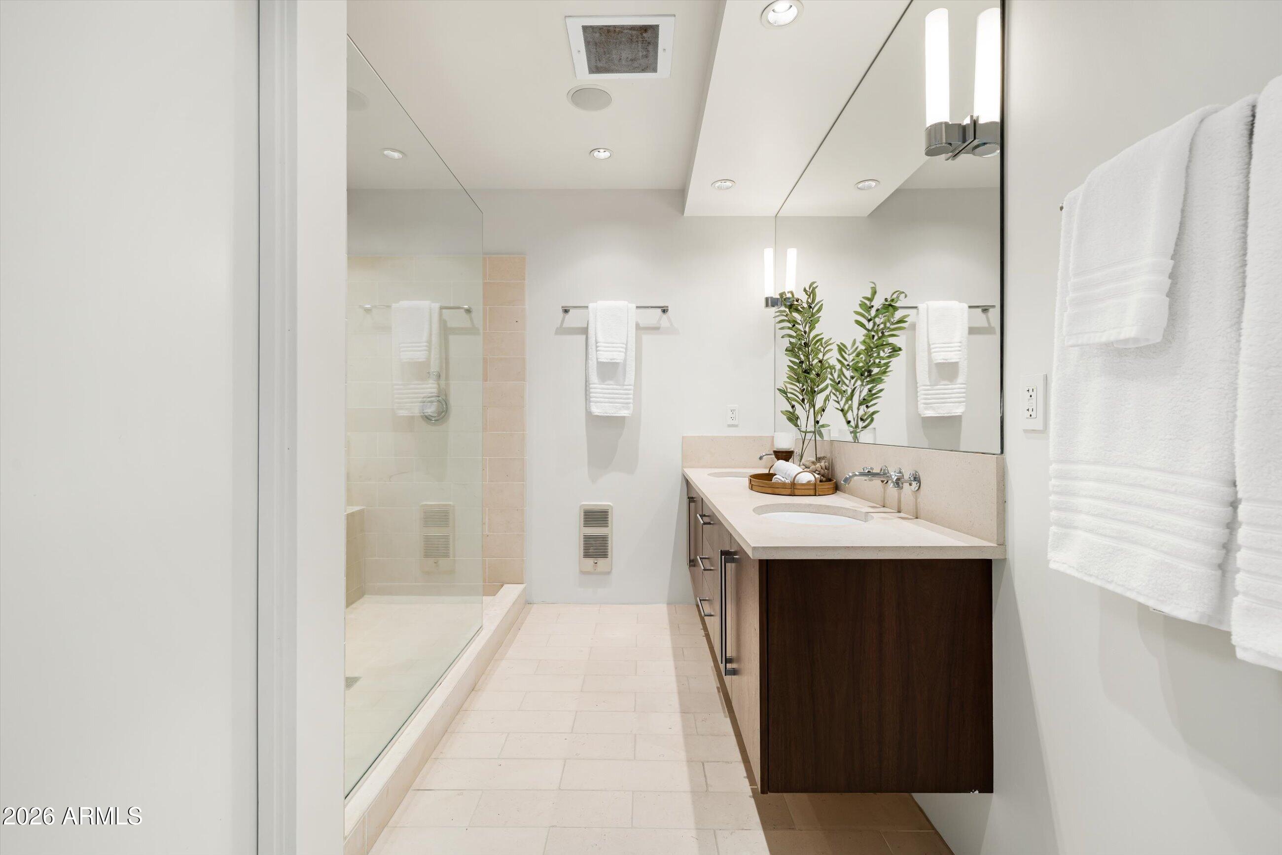 4745 N SCOTTSDALE Road Unit: 1011