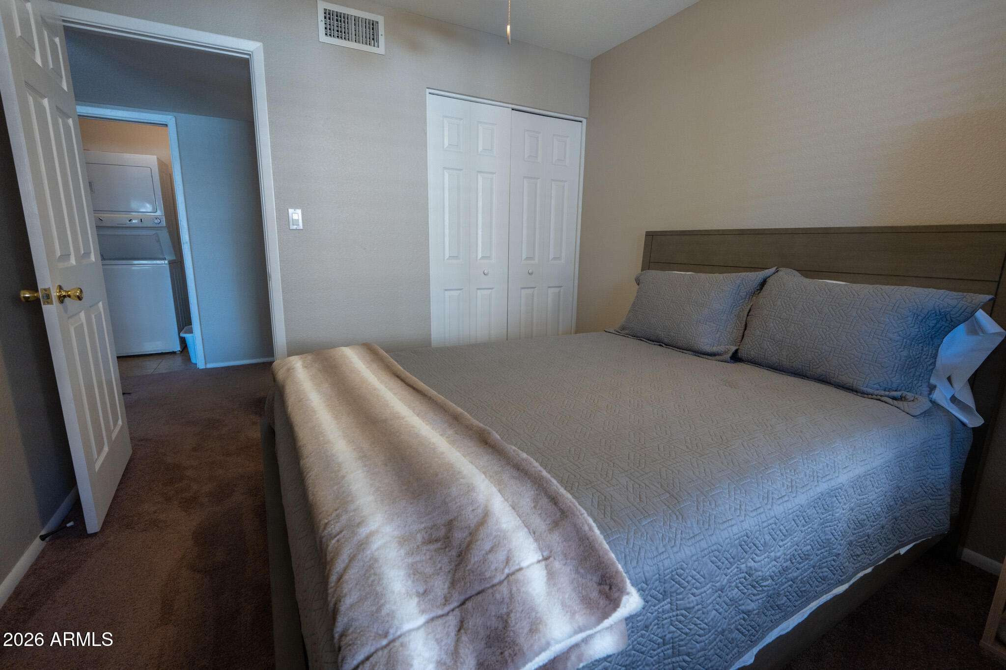 925 N COLLEGE Avenue G128