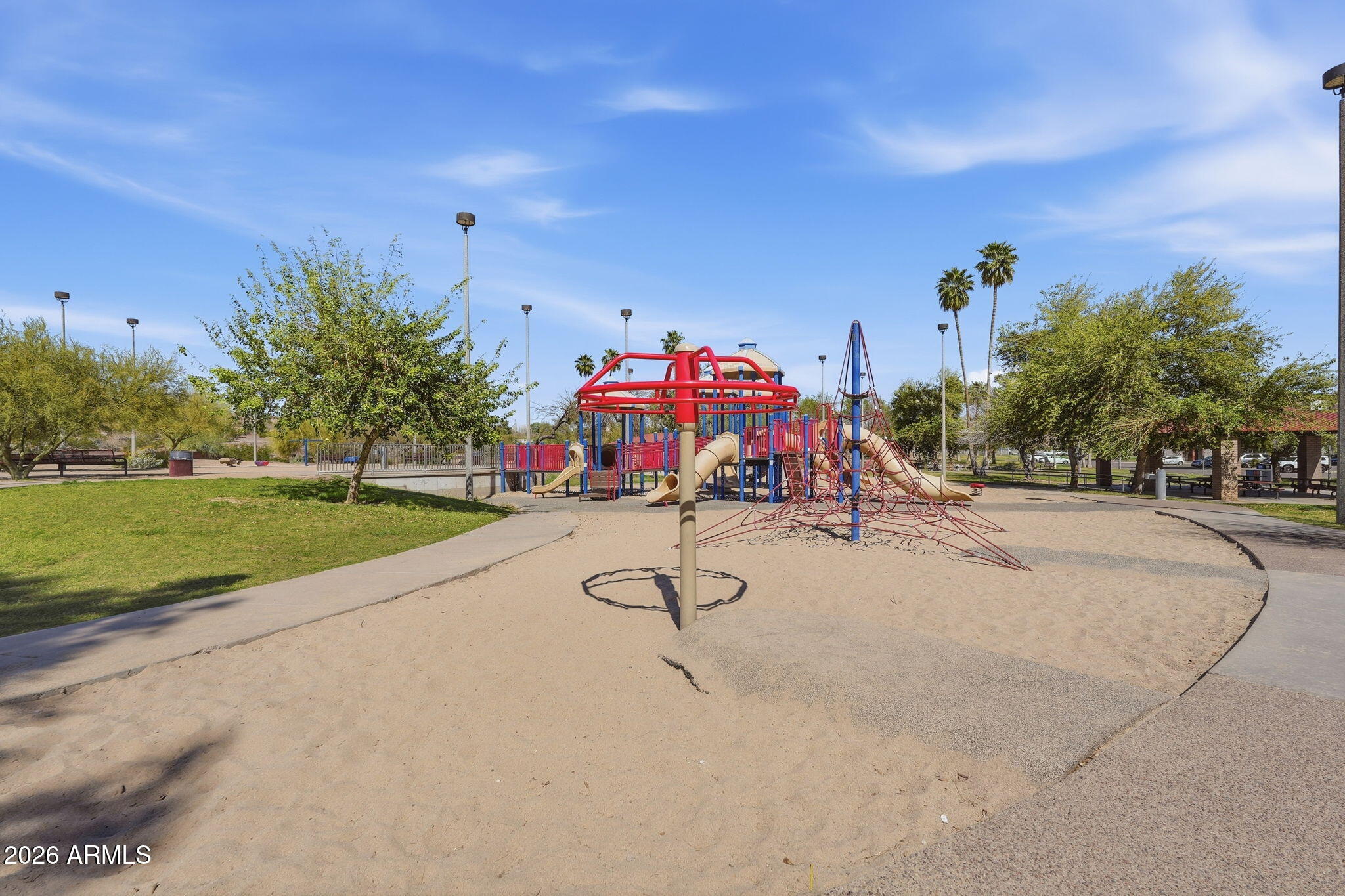 925 N COLLEGE Avenue G128