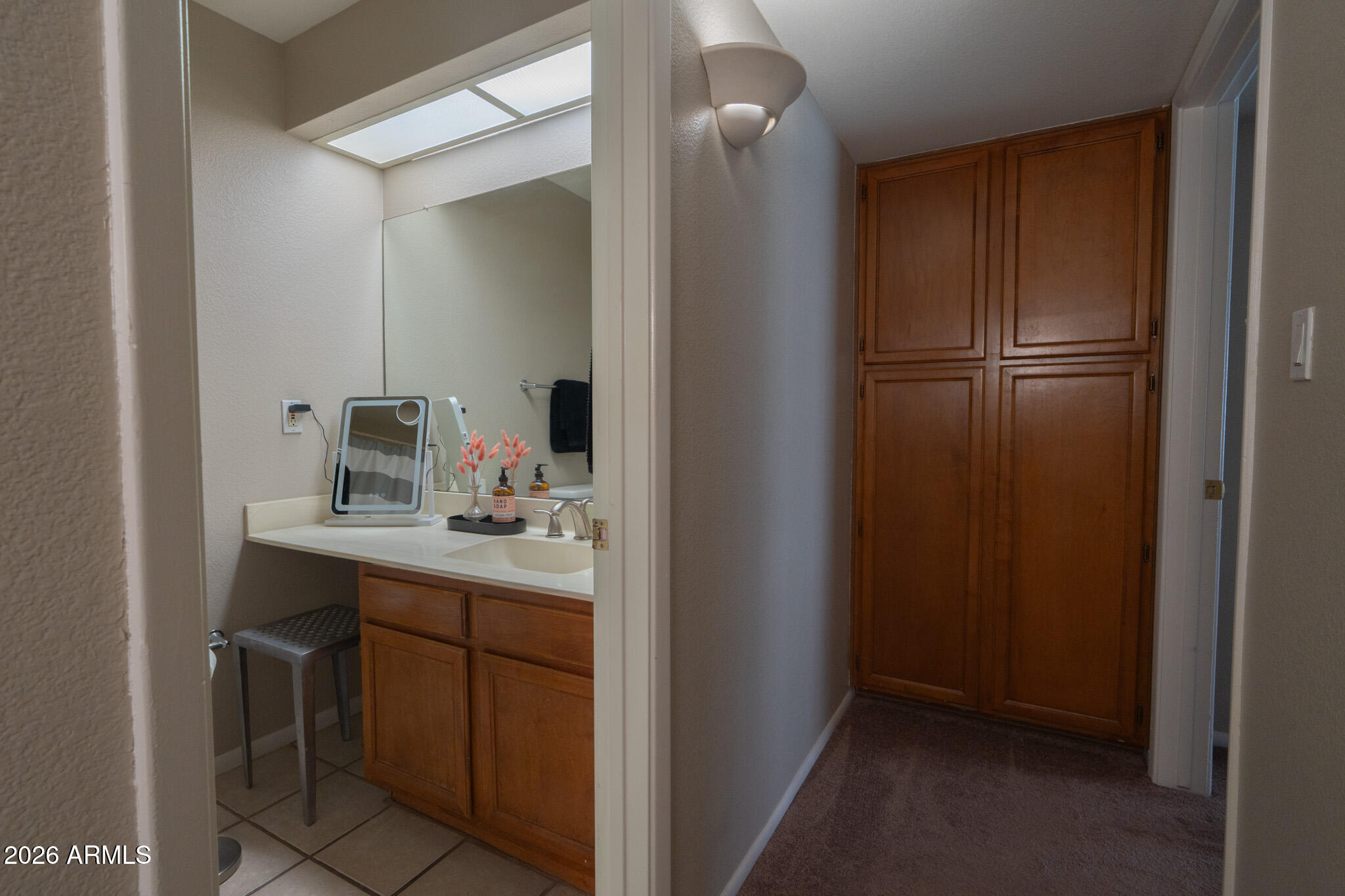 925 N COLLEGE Avenue G128