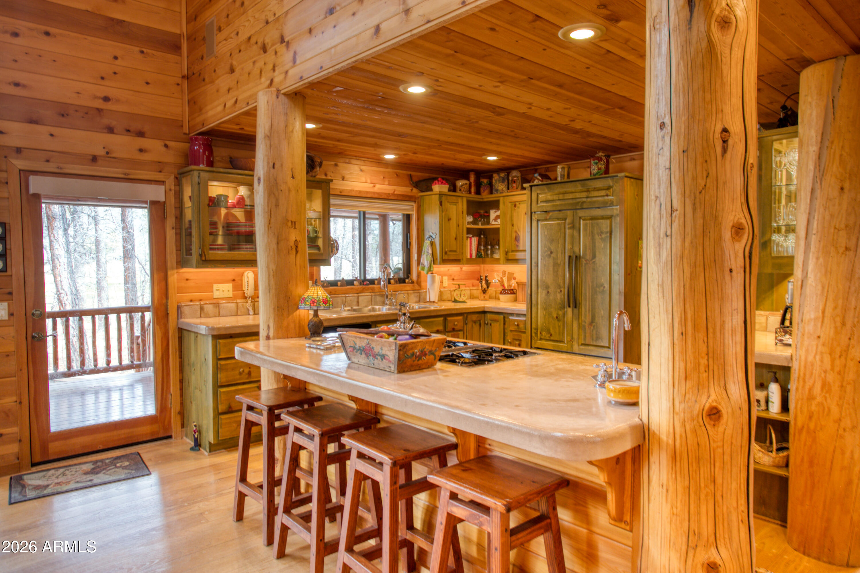 2912 Woodpecker Lane