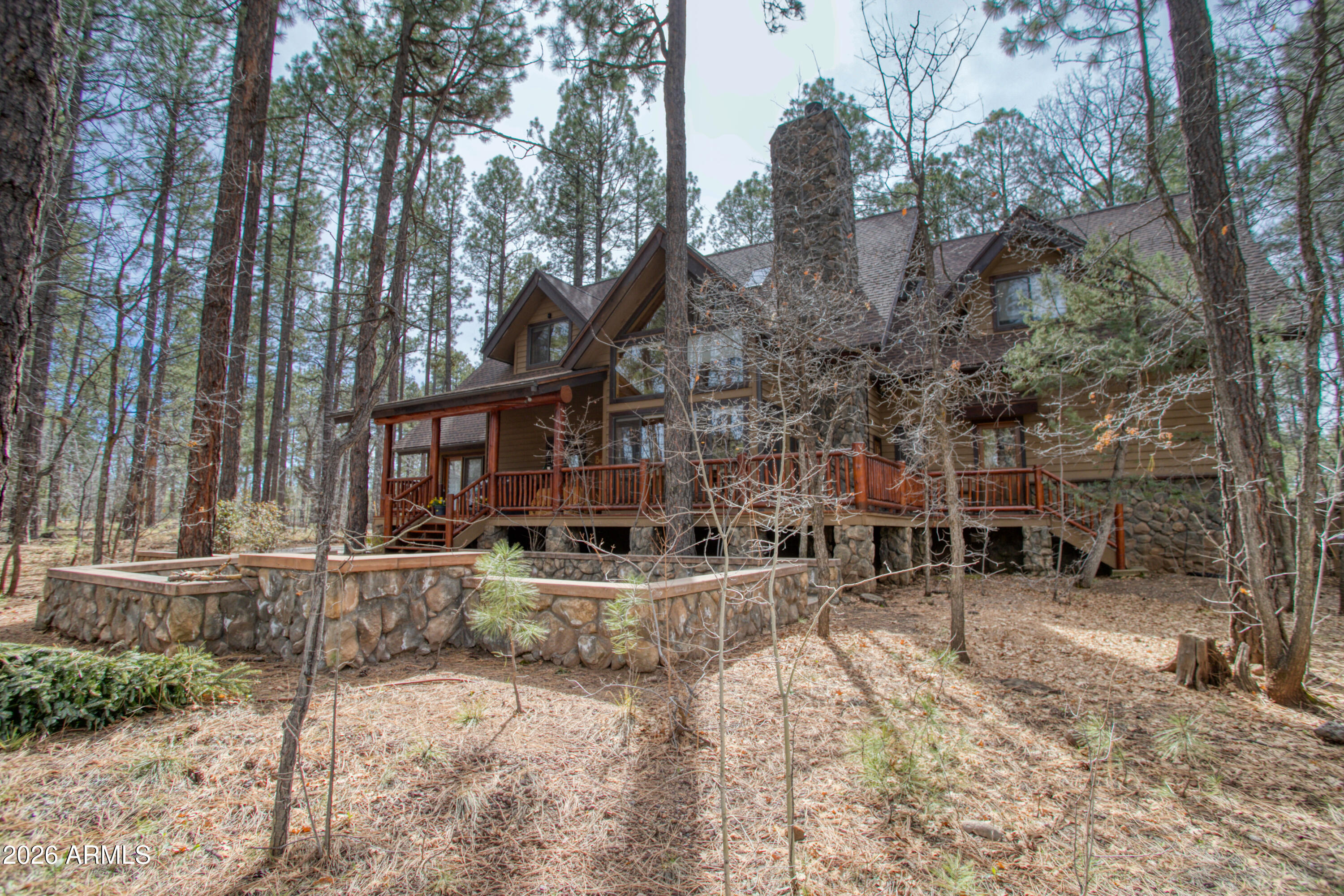 2912 Woodpecker Lane
