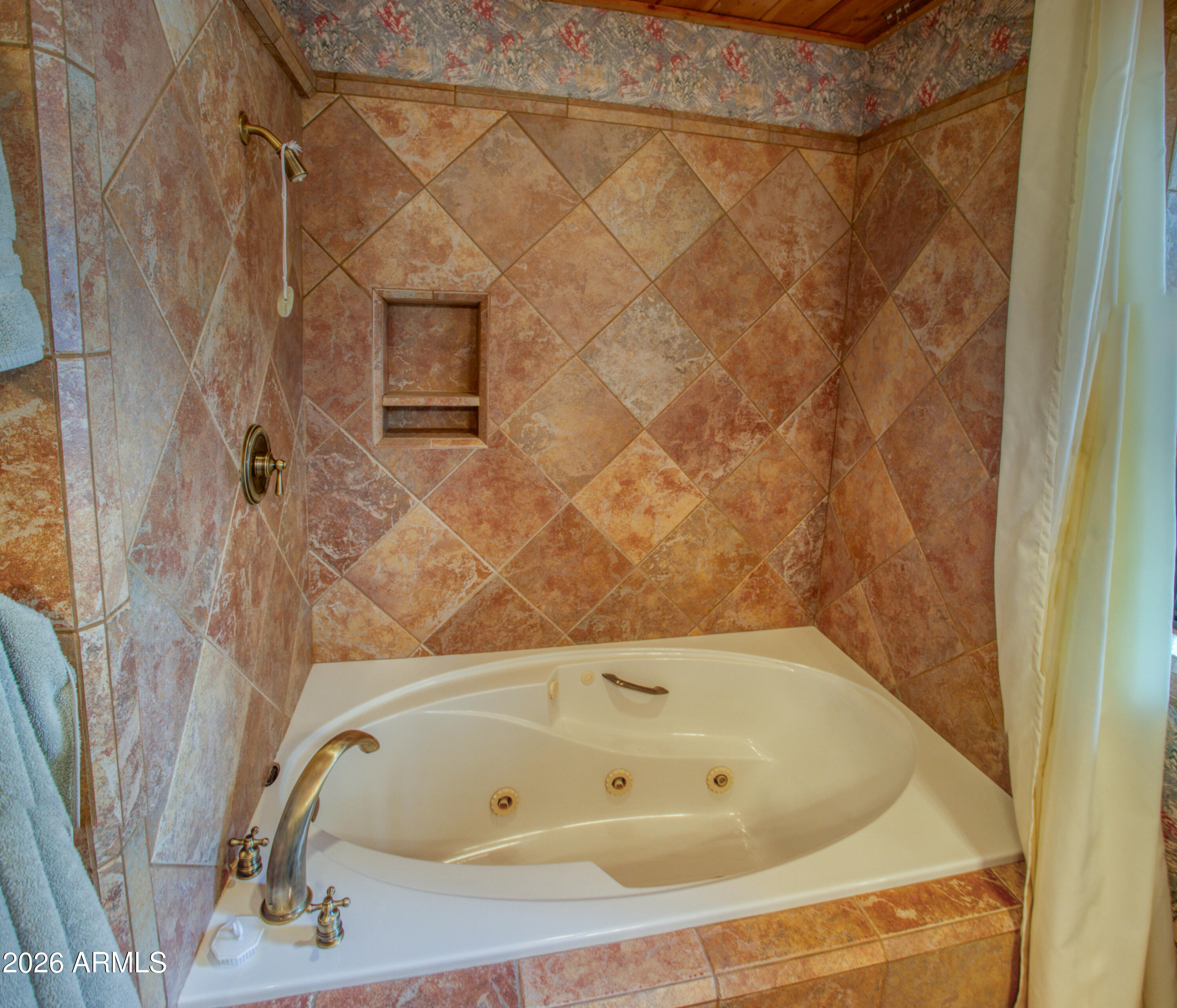 2912 Woodpecker Lane