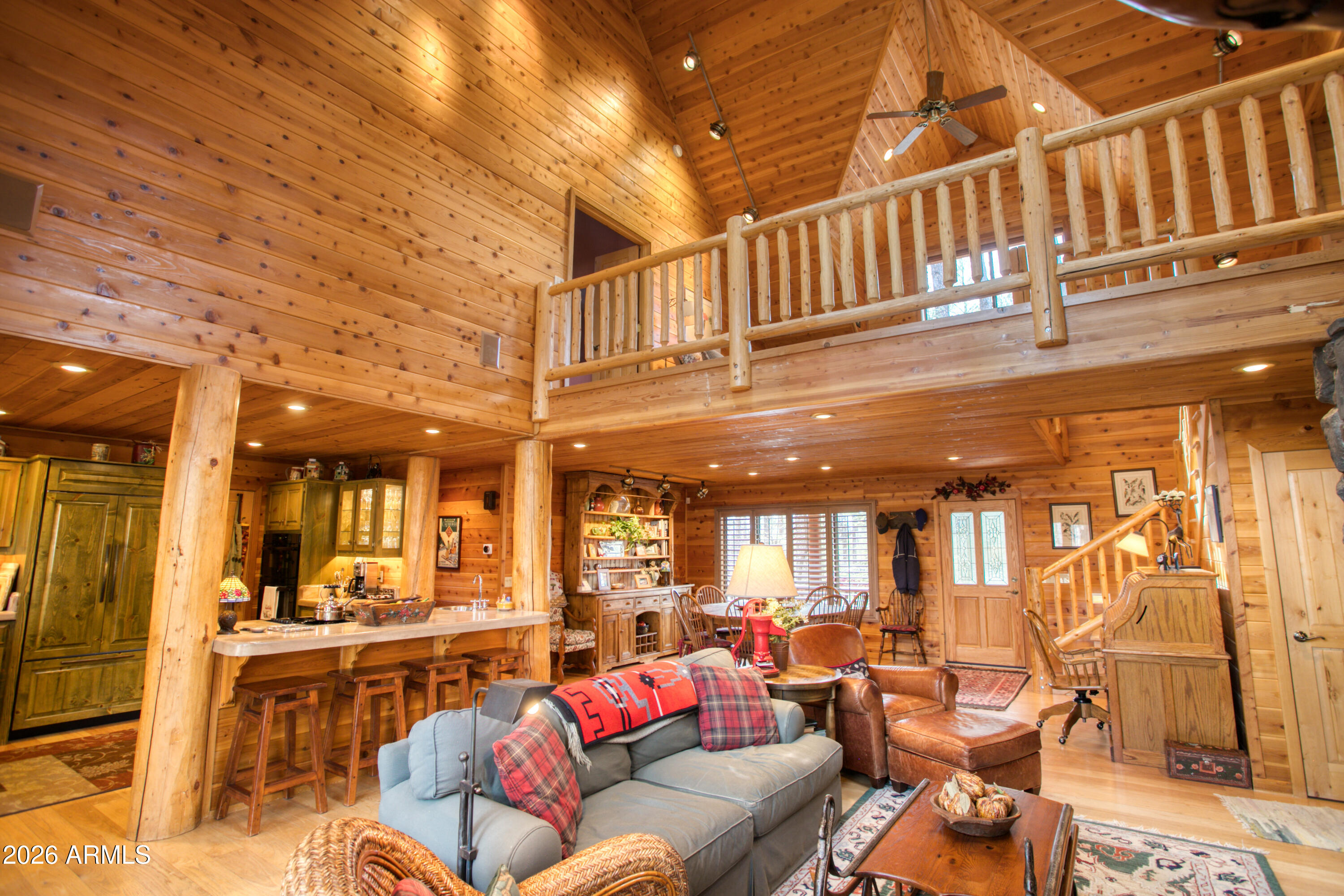 2912 Woodpecker Lane