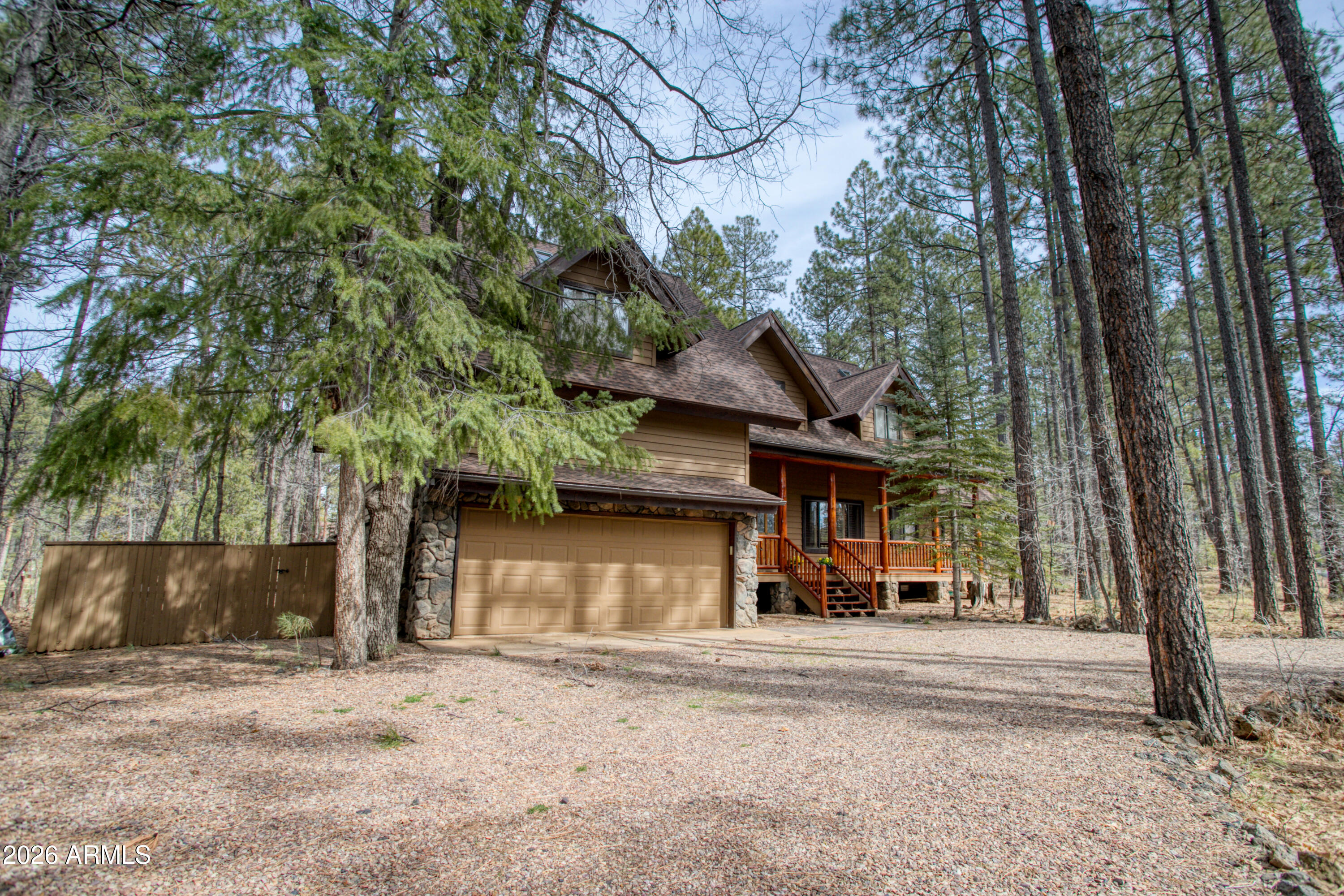 2912 Woodpecker Lane