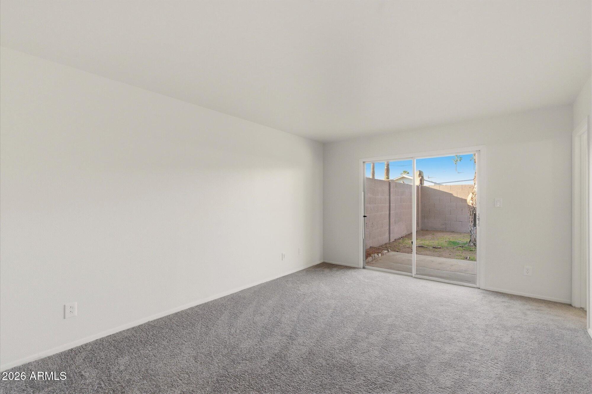 4016 W GRISWOLD Road