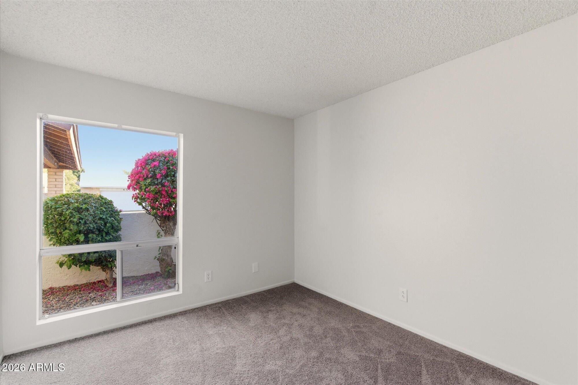 4016 W GRISWOLD Road