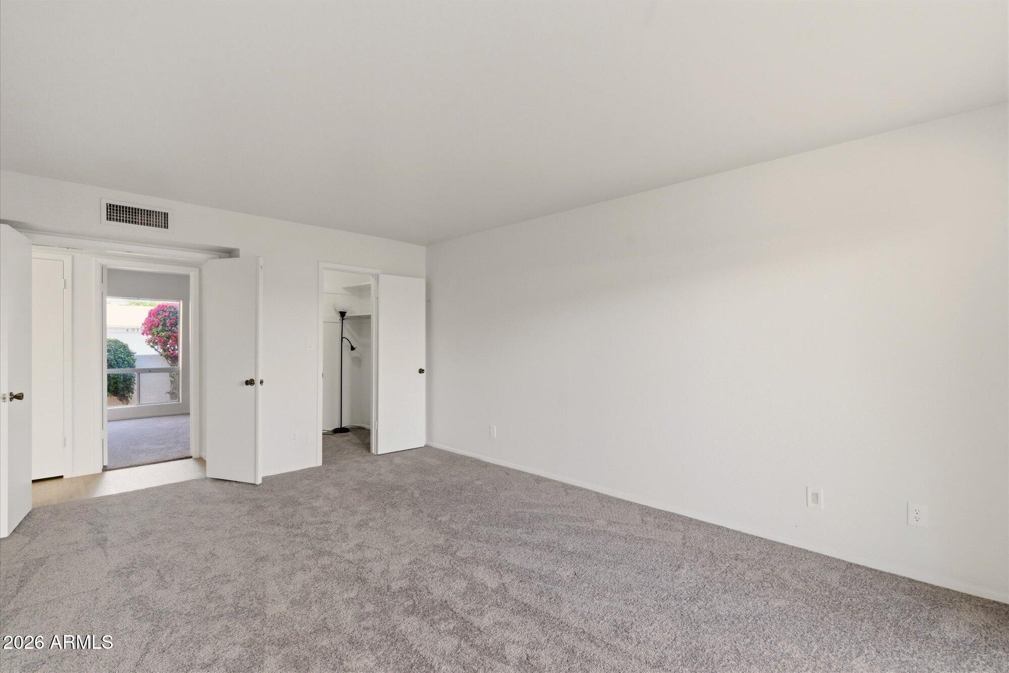 4016 W GRISWOLD Road