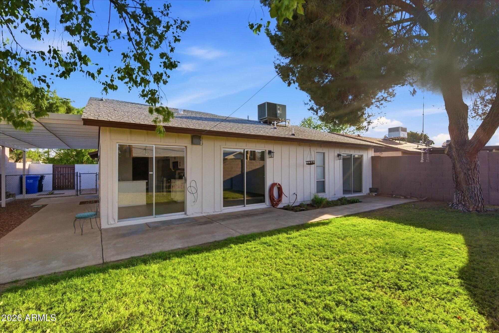 4016 W GRISWOLD Road