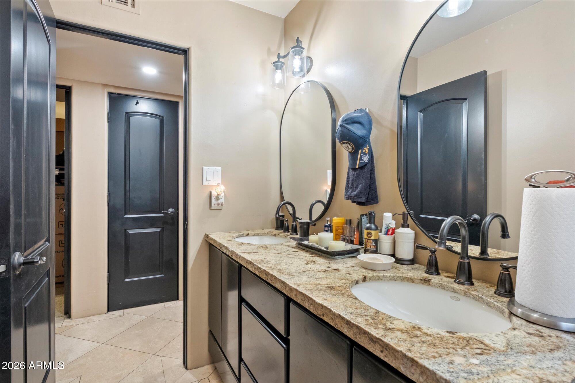 2352 E FLORIAN Circle