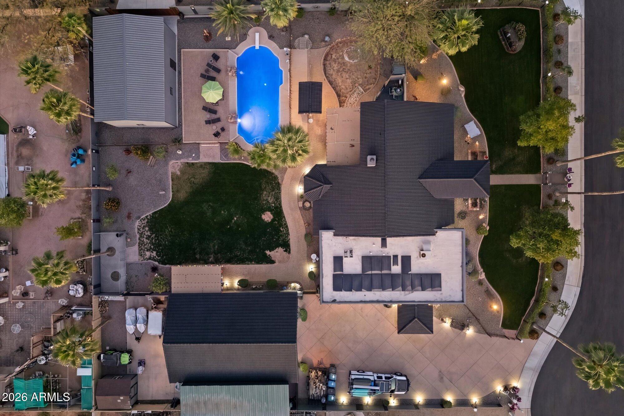 2352 E FLORIAN Circle