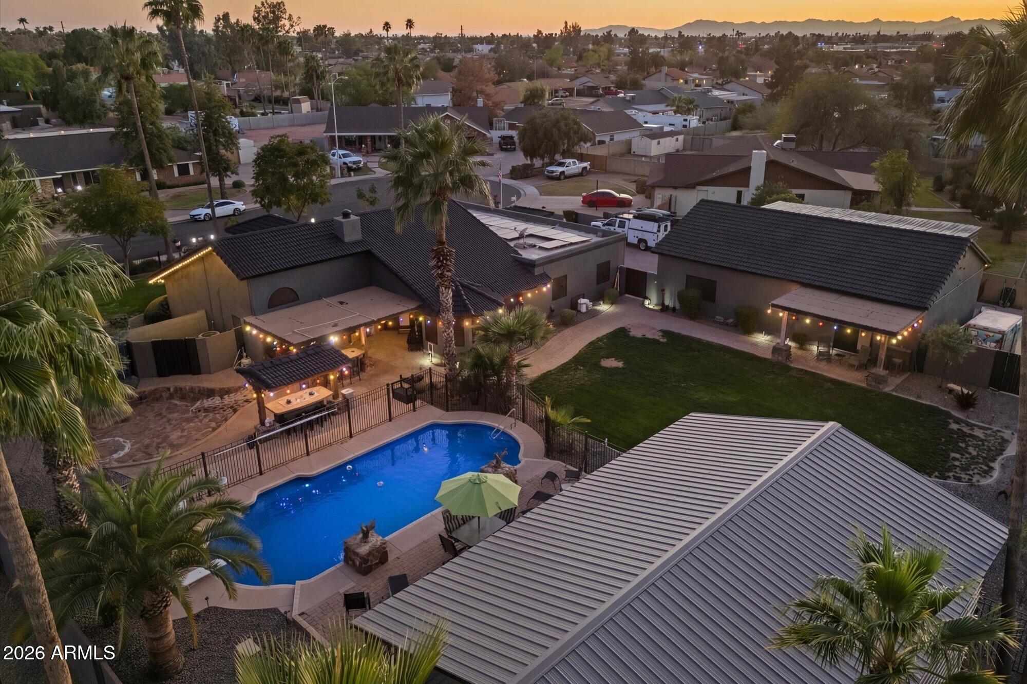 2352 E FLORIAN Circle