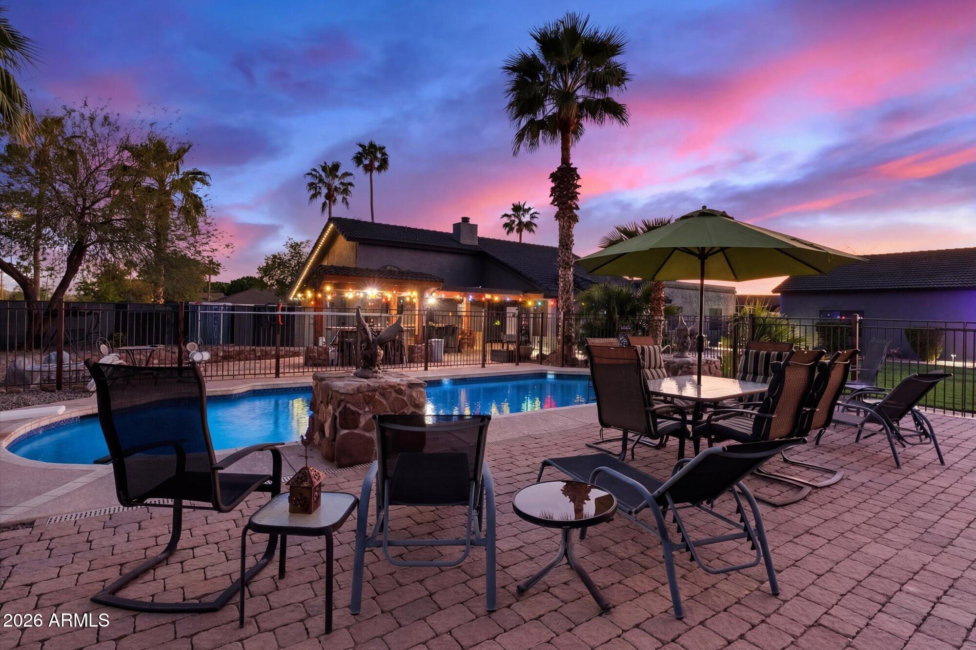 2352 E FLORIAN Circle