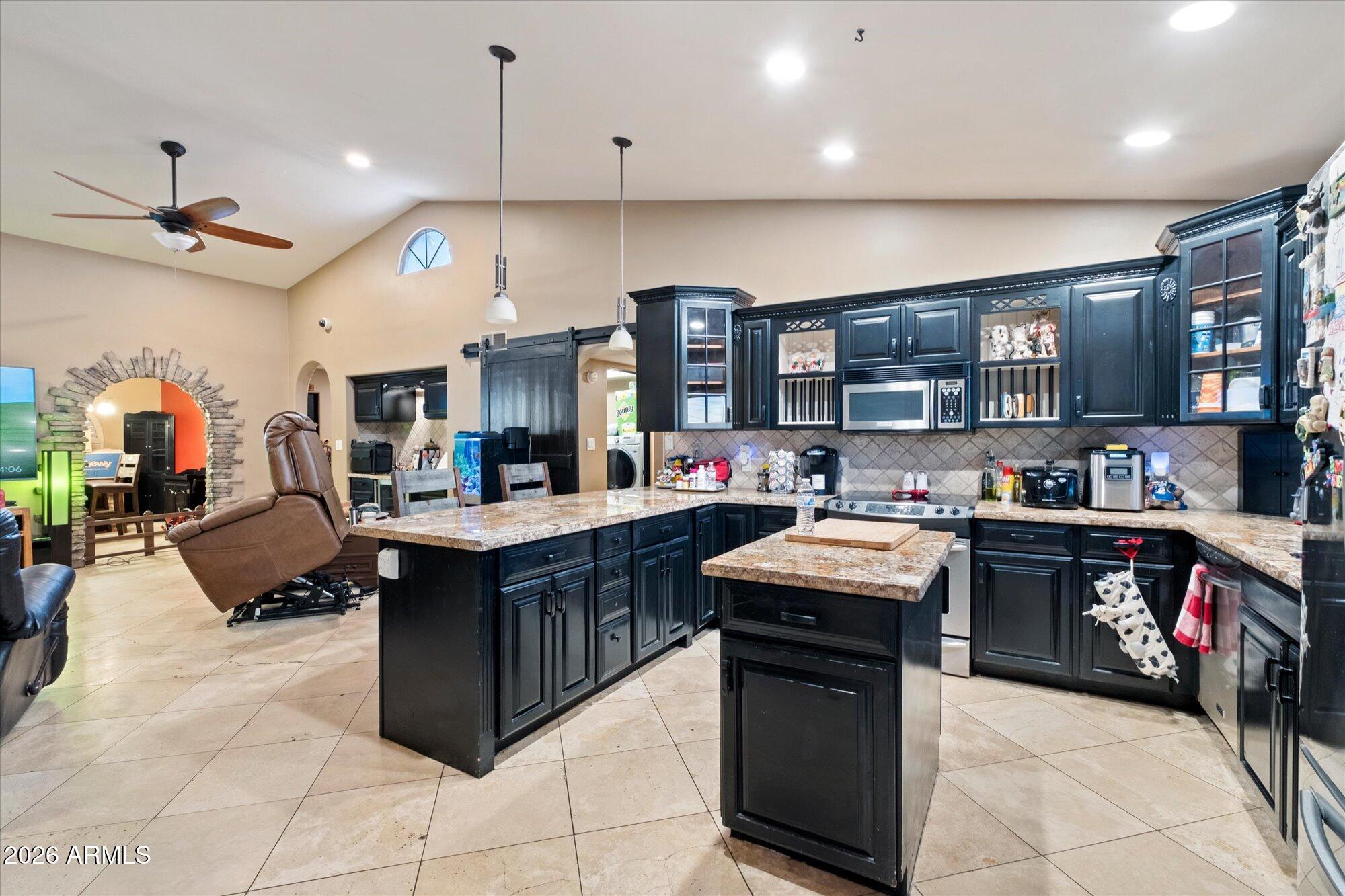 2352 E FLORIAN Circle