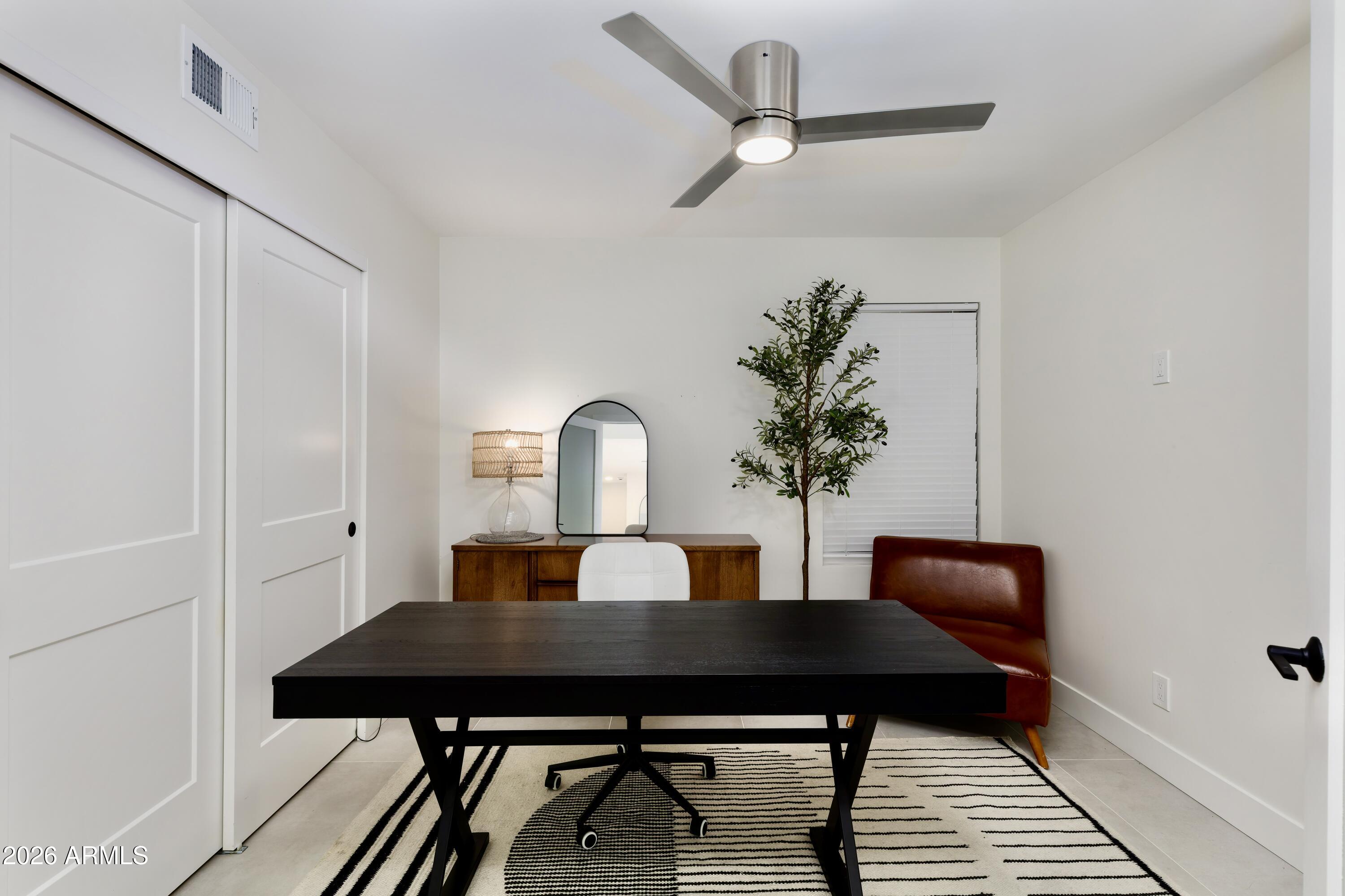 8746 E Via De Viva Street