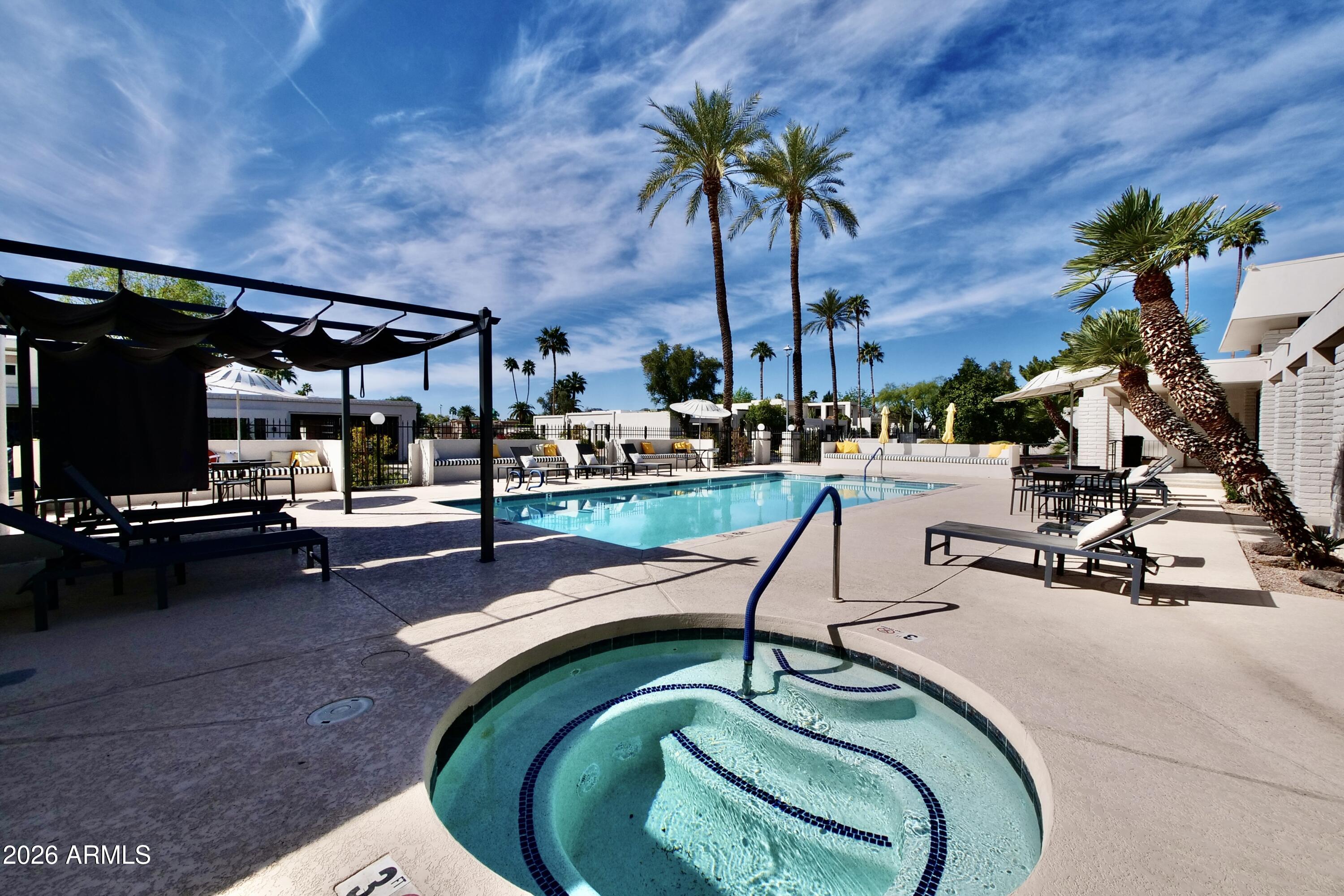 8746 E Via De Viva Street