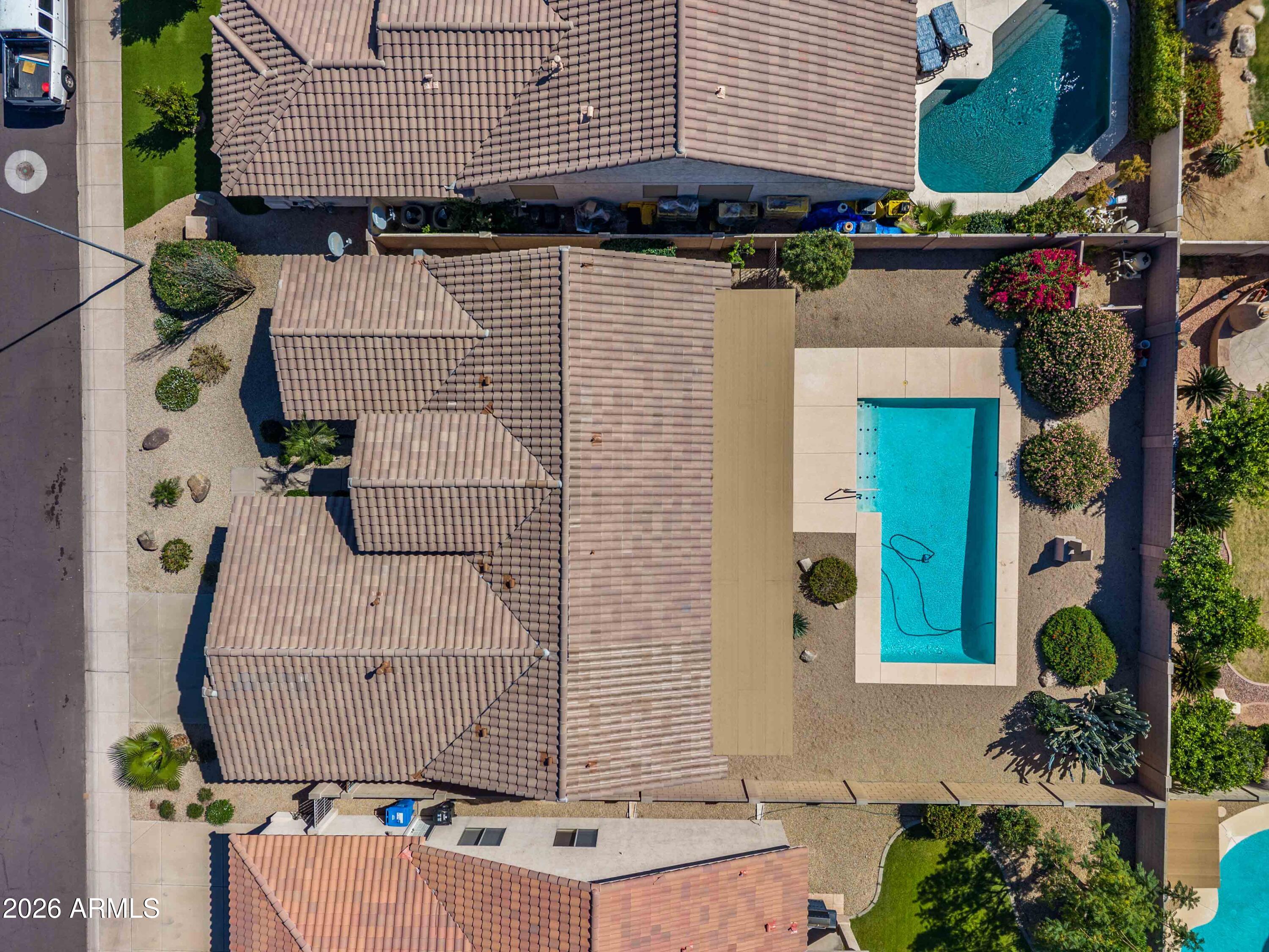 5121 E WALLACE Avenue