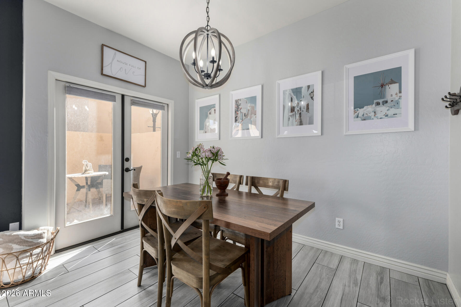 5015 E CHEYENNE Drive 21