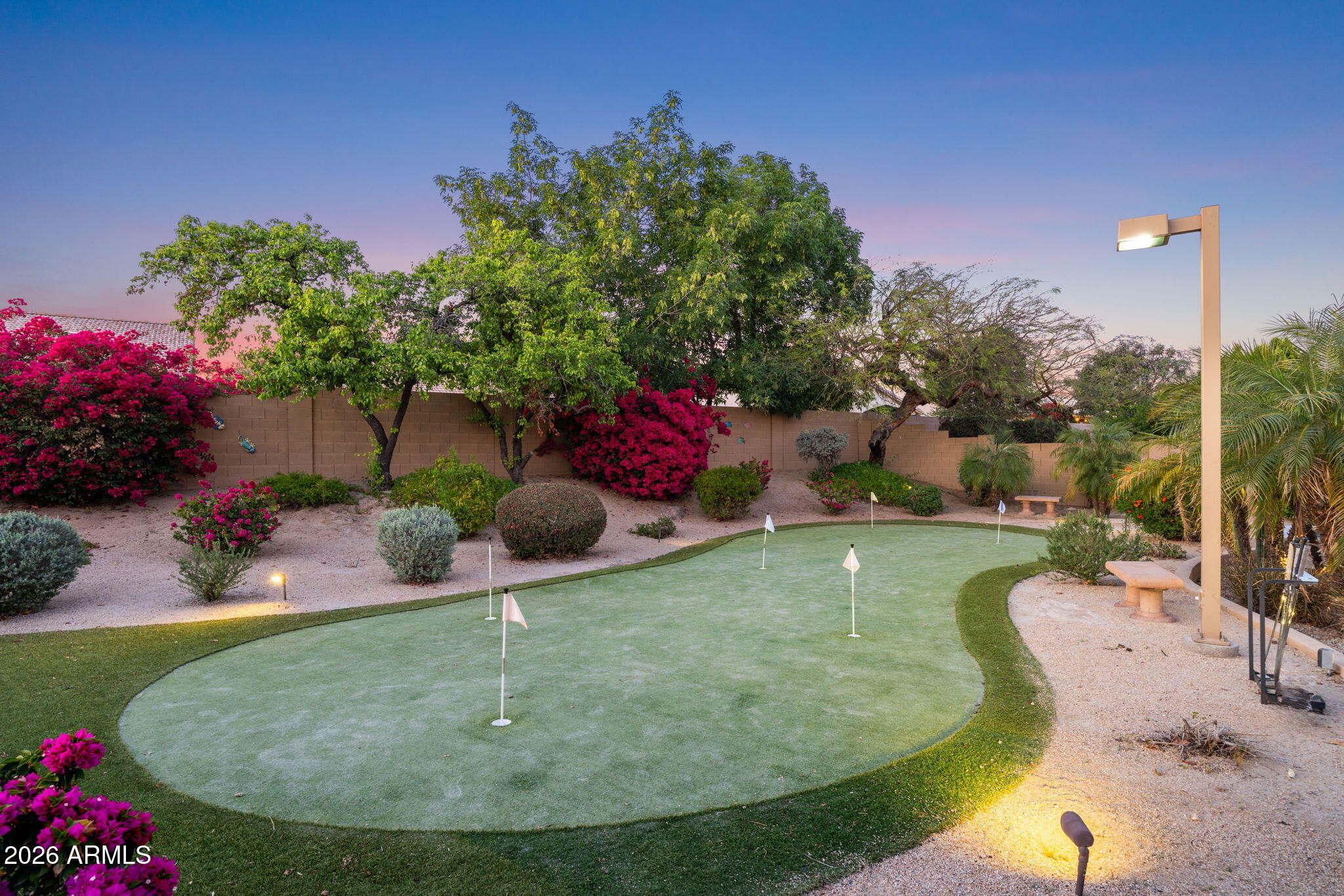 7414 E WHISTLING WIND Way