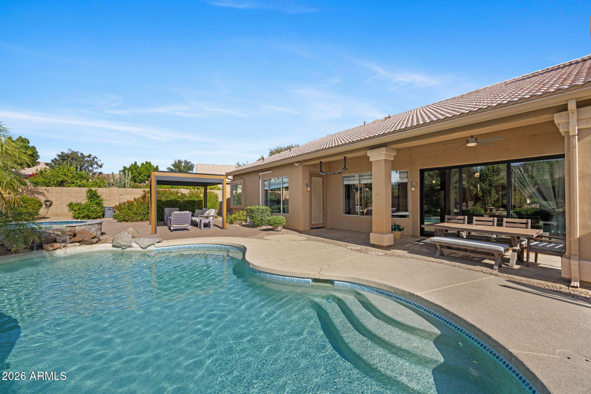 7414 E WHISTLING WIND Way