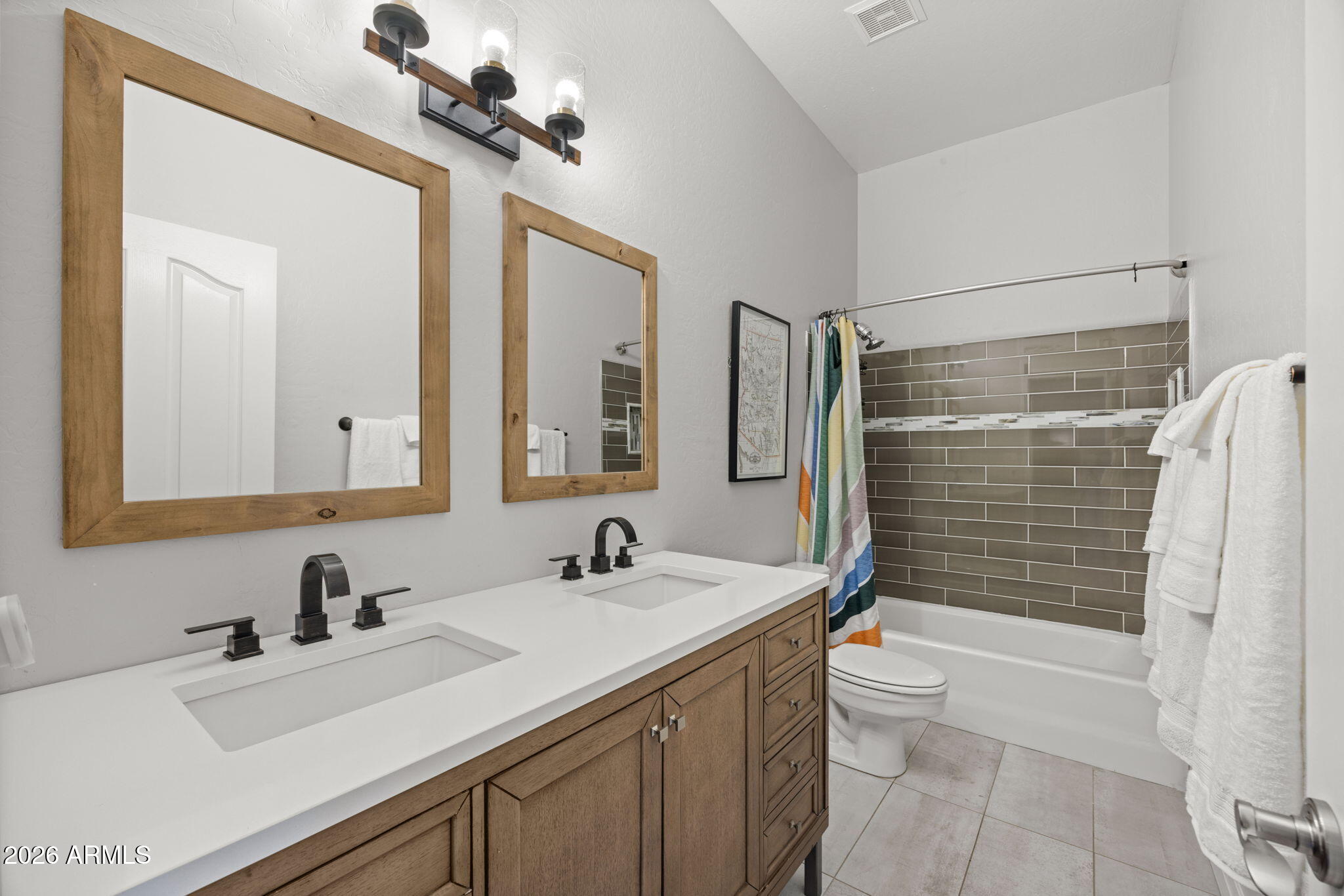 7414 E WHISTLING WIND Way