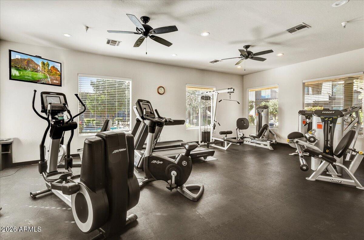 19475 N GRAYHAWK Drive 2004