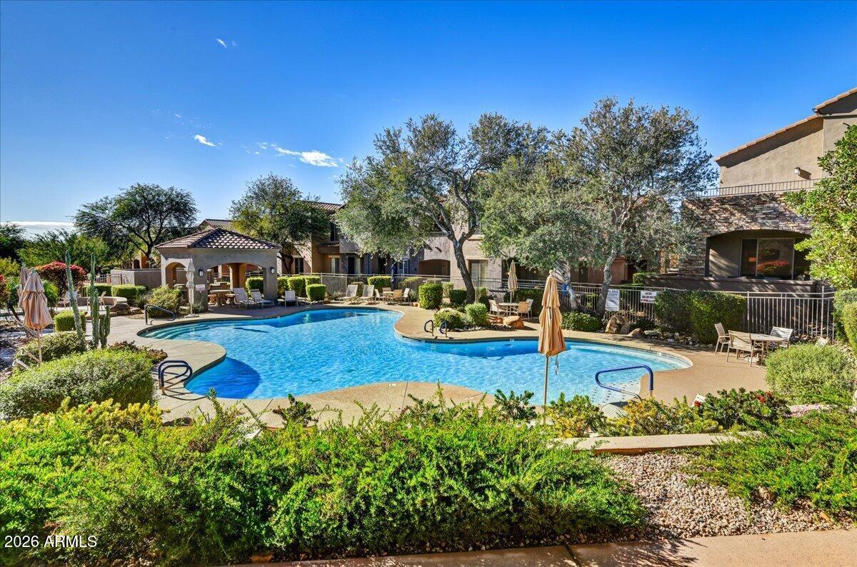 19475 N GRAYHAWK Drive 2004