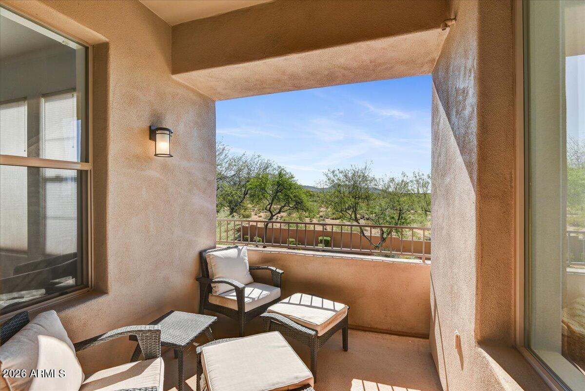 19475 N GRAYHAWK Drive 2004